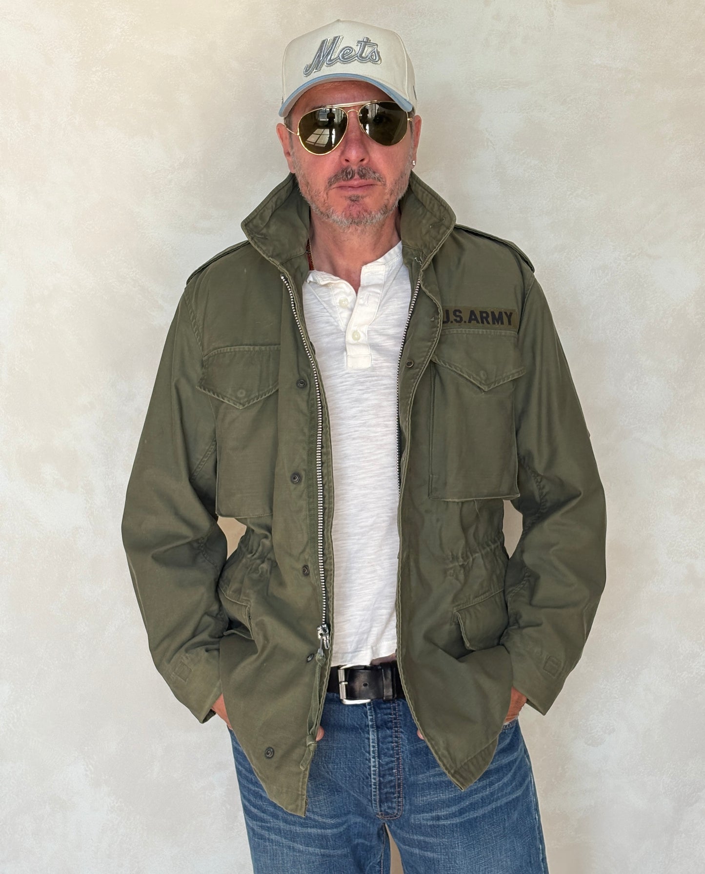 Small Reg. Authentic USMC 1967 US M-65 field jacket Military