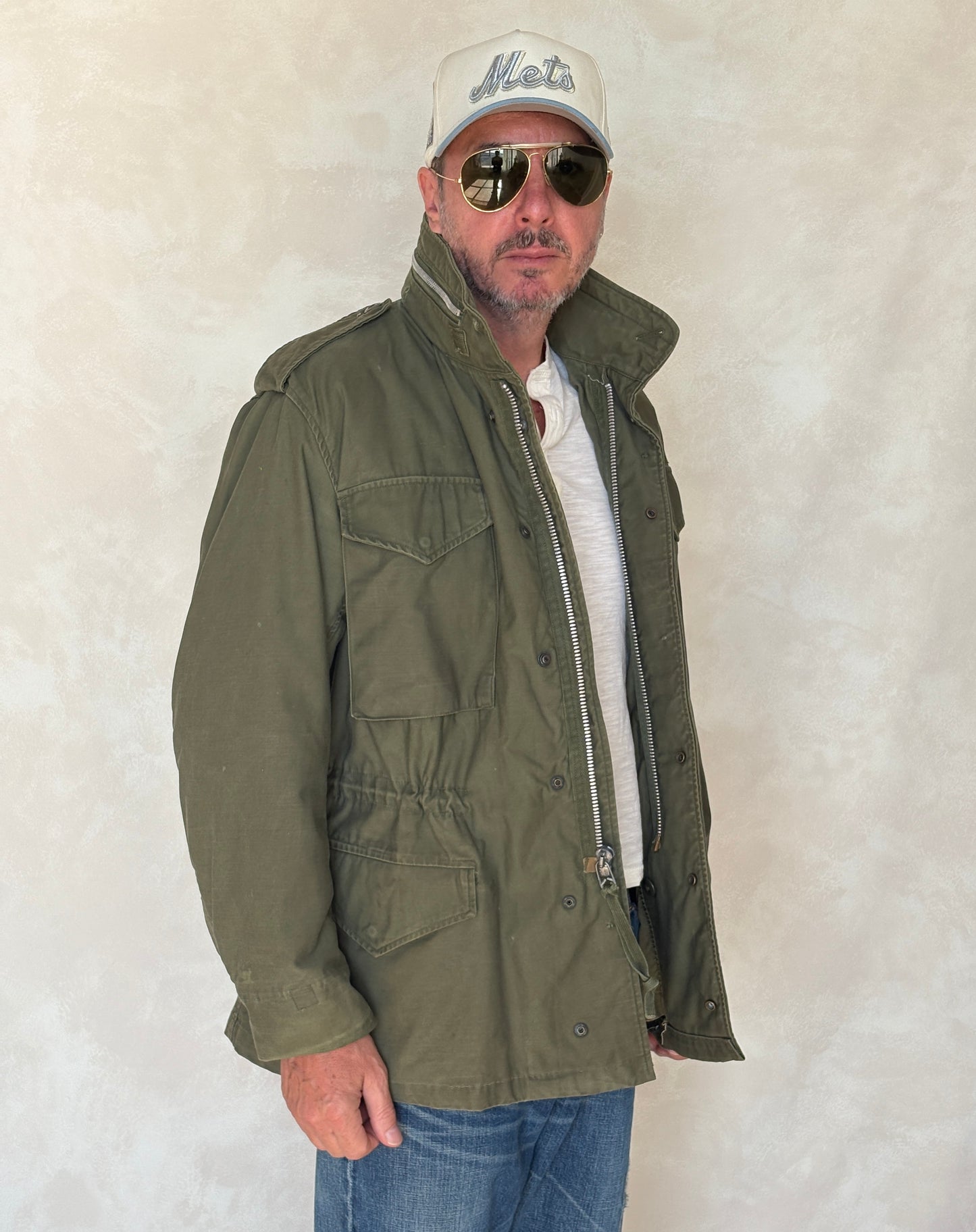 Small Reg. Authentic USMC 1967 US M-65 field jacket Military