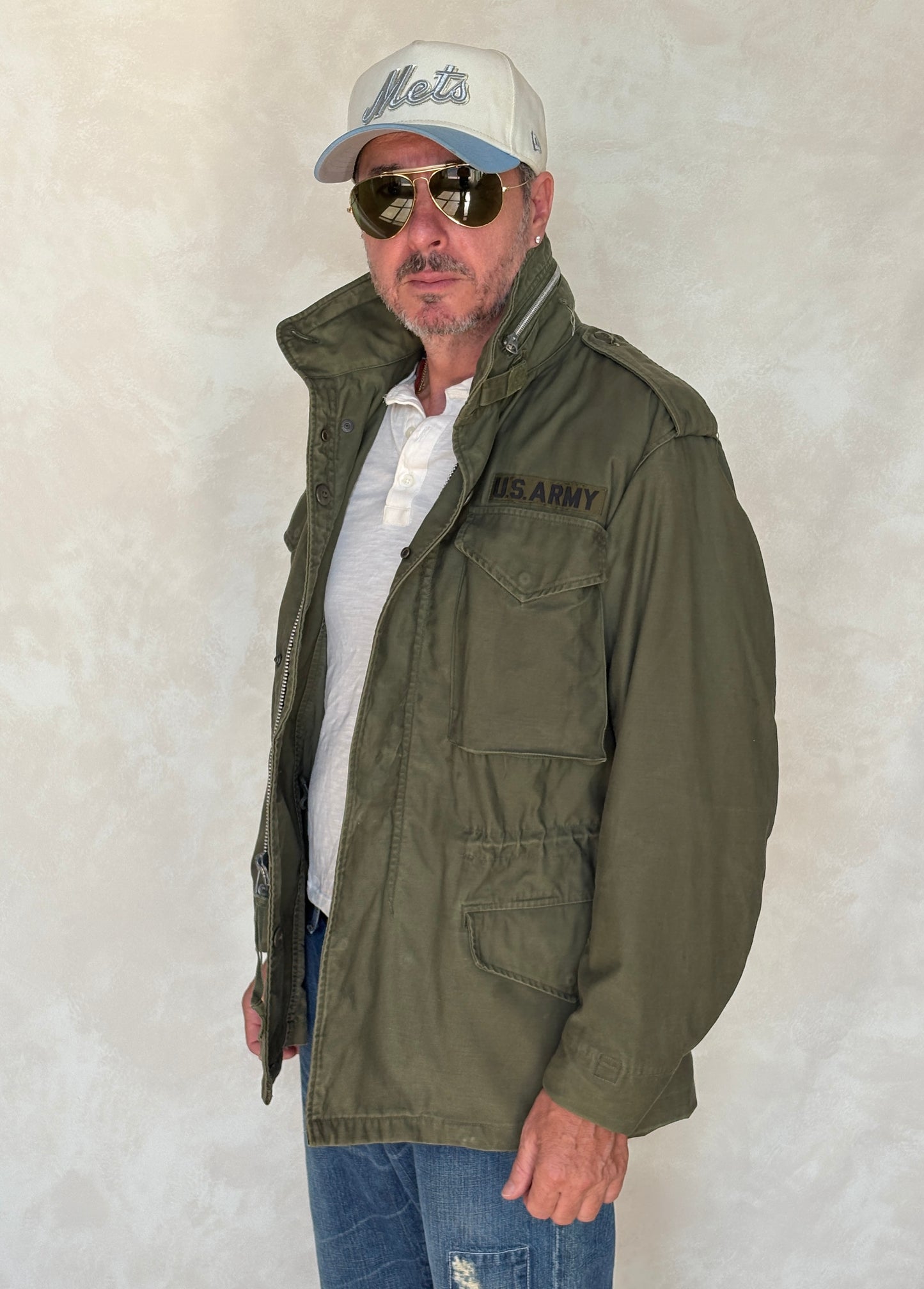 Small Reg. Authentic USMC 1967 US M-65 field jacket Military