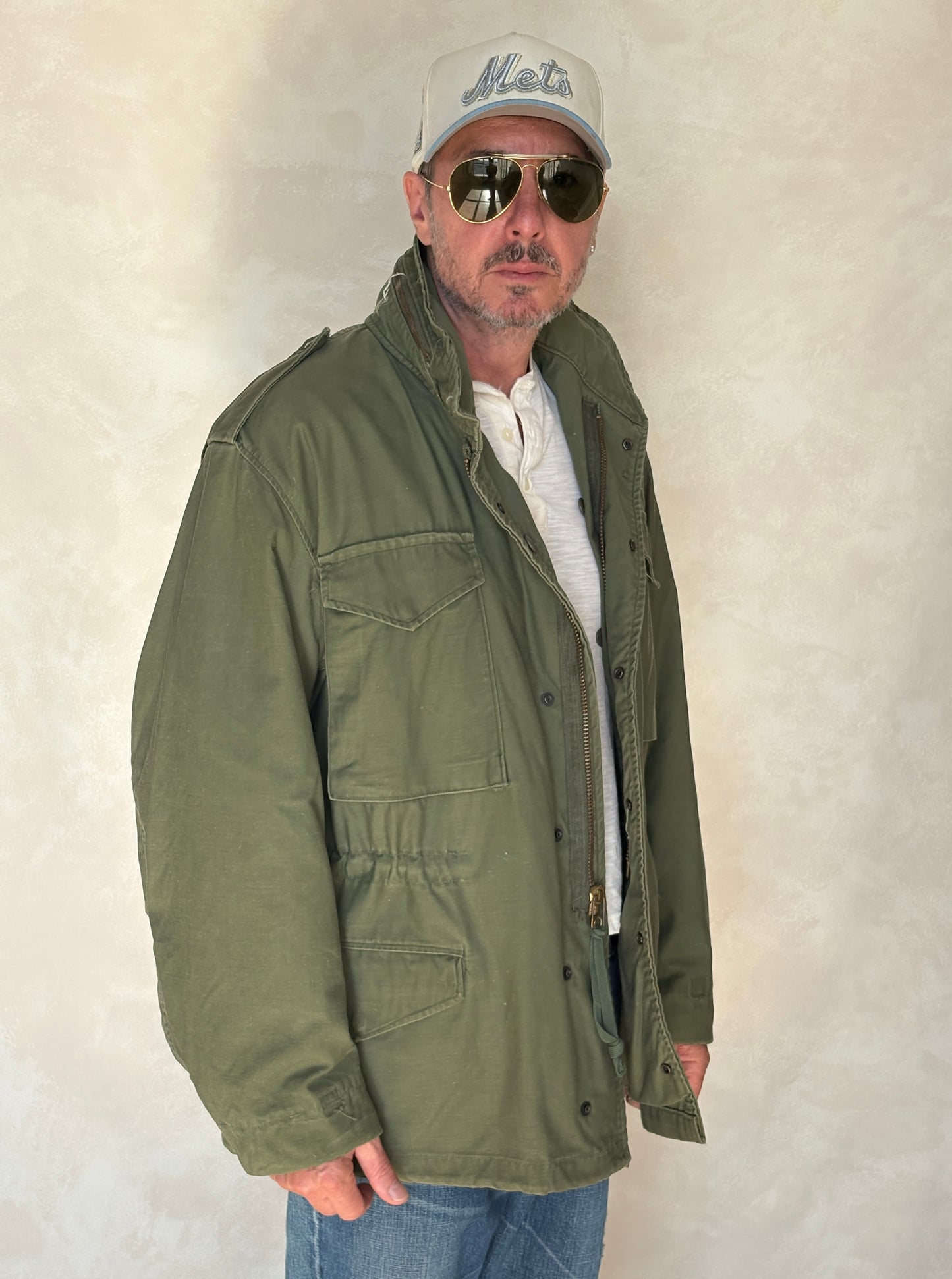 Large Reg. Authentic 1975 US army  M-65 field jacket Military