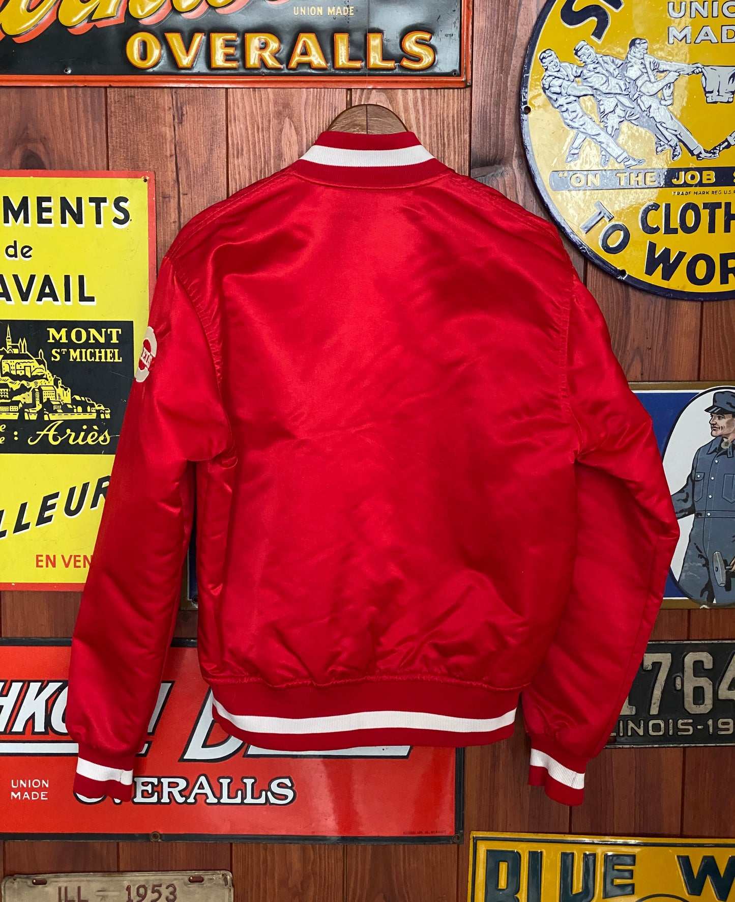 Med.  80s Vintage Cincinnati Starter jacket Made in USA
