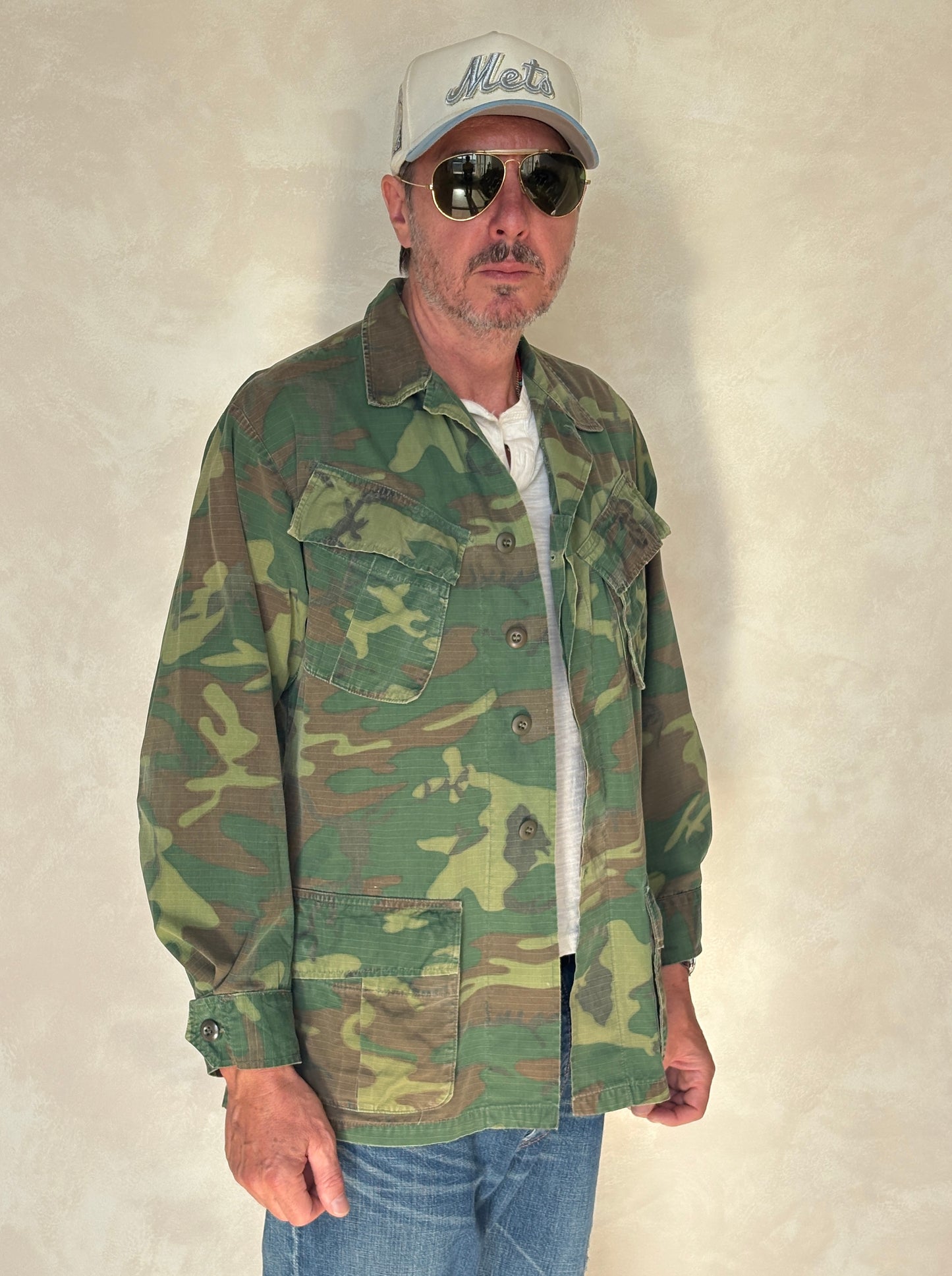 Small Reg. Authentic USMC 1969 US Army vintage Erld camouflage  Vietnam jungle jacket. Military