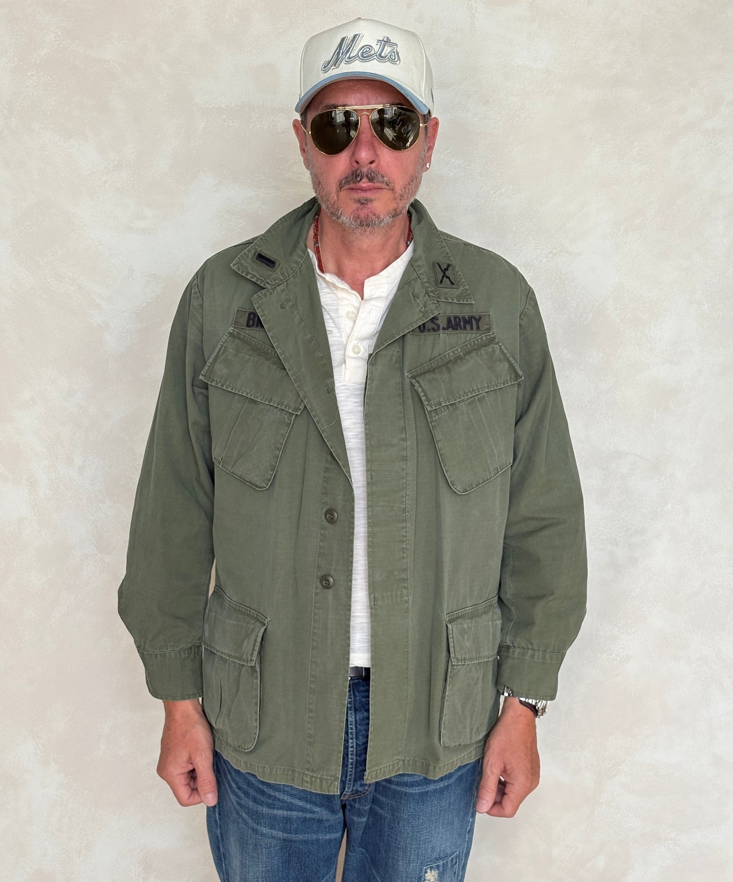 Medium Reg. Authentic 1968 US Army vintage Vietnam jungle jacket.