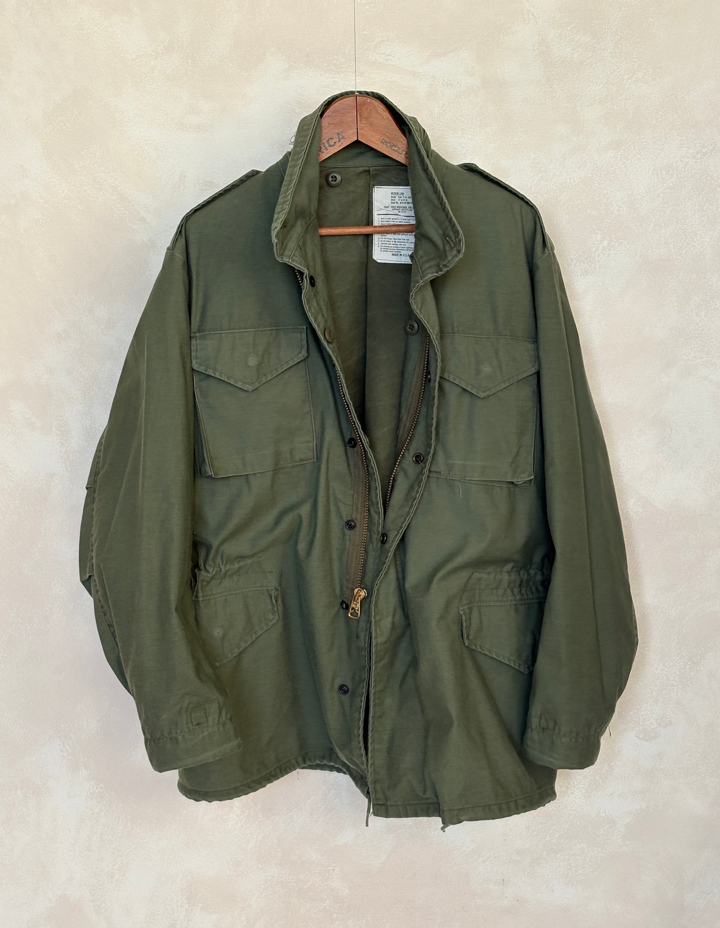 Medium Long. Civilian  US M-65 field jacket Military Style .Not army issued