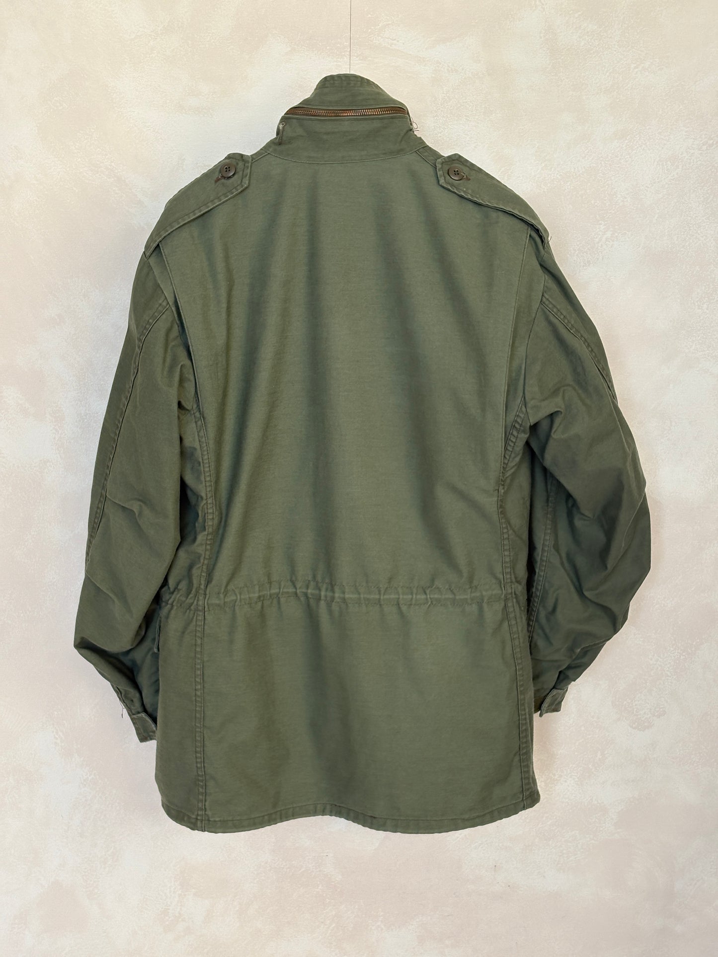 Medium Long. Civilian  US M-65 field jacket Military Style .Not army issued