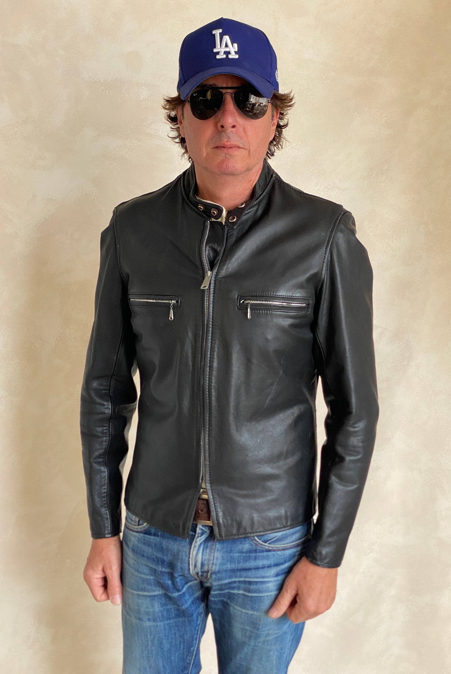 Size 40 US/ 50 Euro. Vintage 70s black cafe racer leather jacket with talon zipper