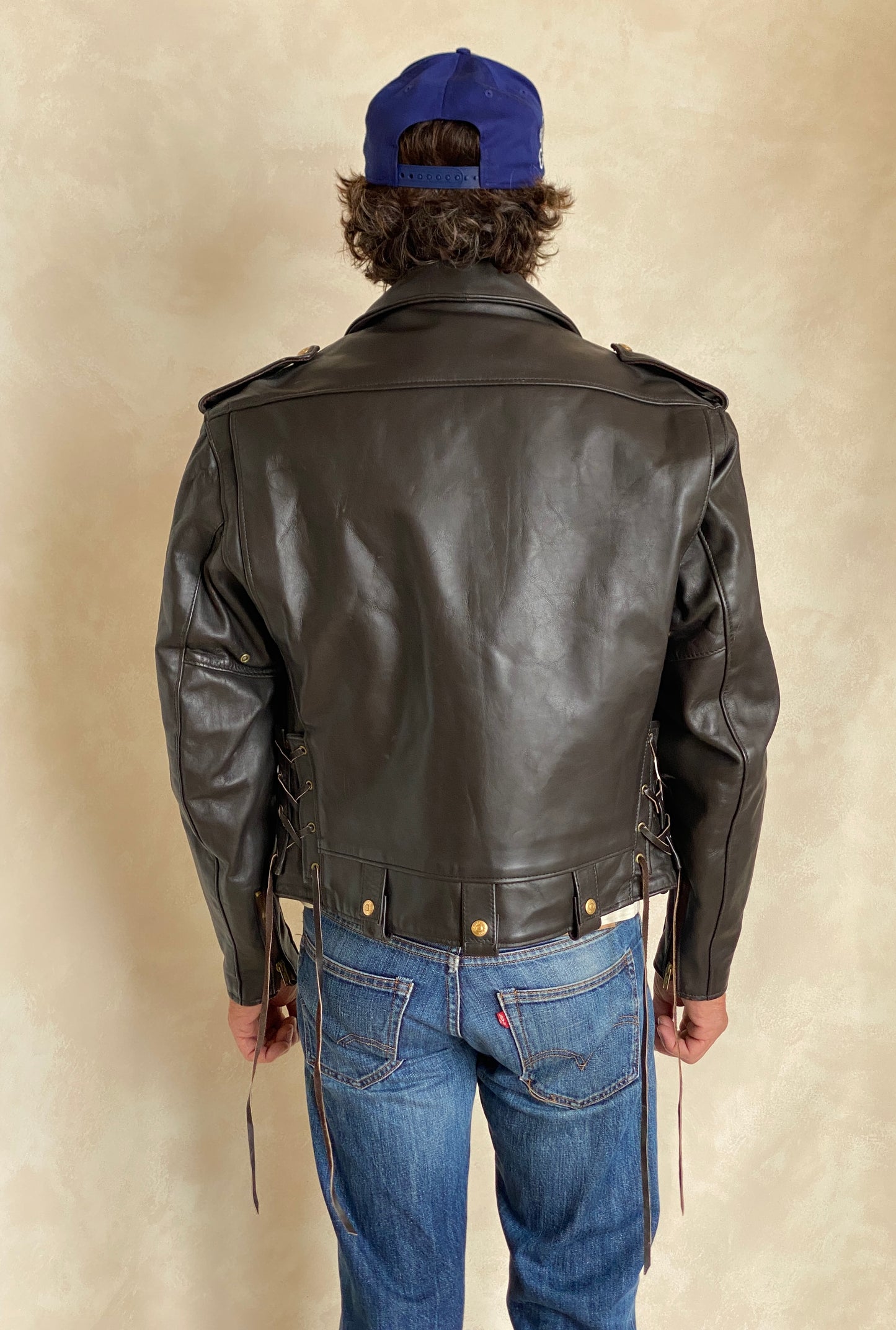 Size 40 USA (50 EU) Vintage New Schott Perfecto leather jacket. Made in USA