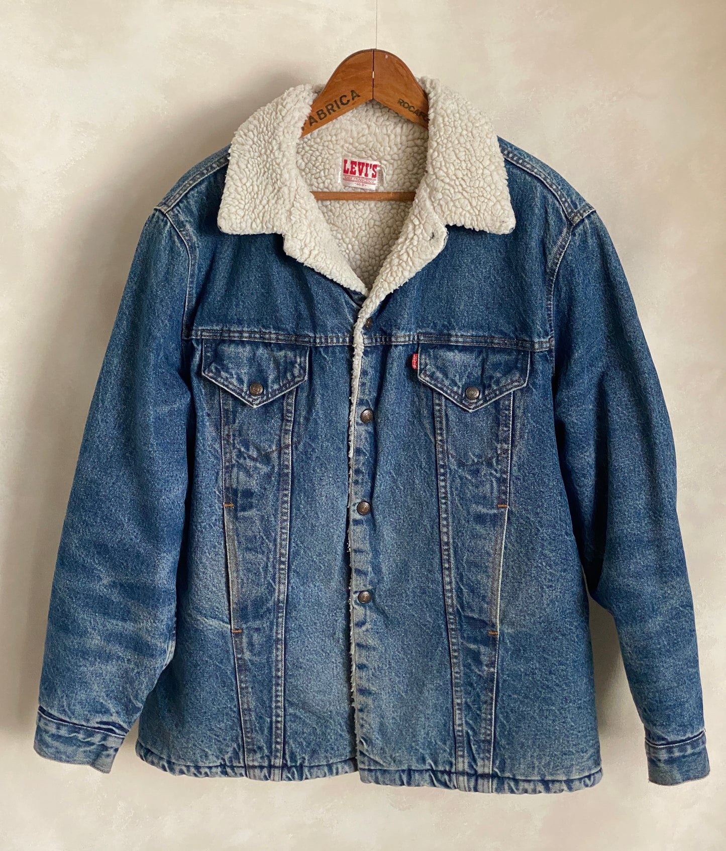 Size 46US/56EU. 4 pockets Vintage Levis fleece Jacket Made in USA.