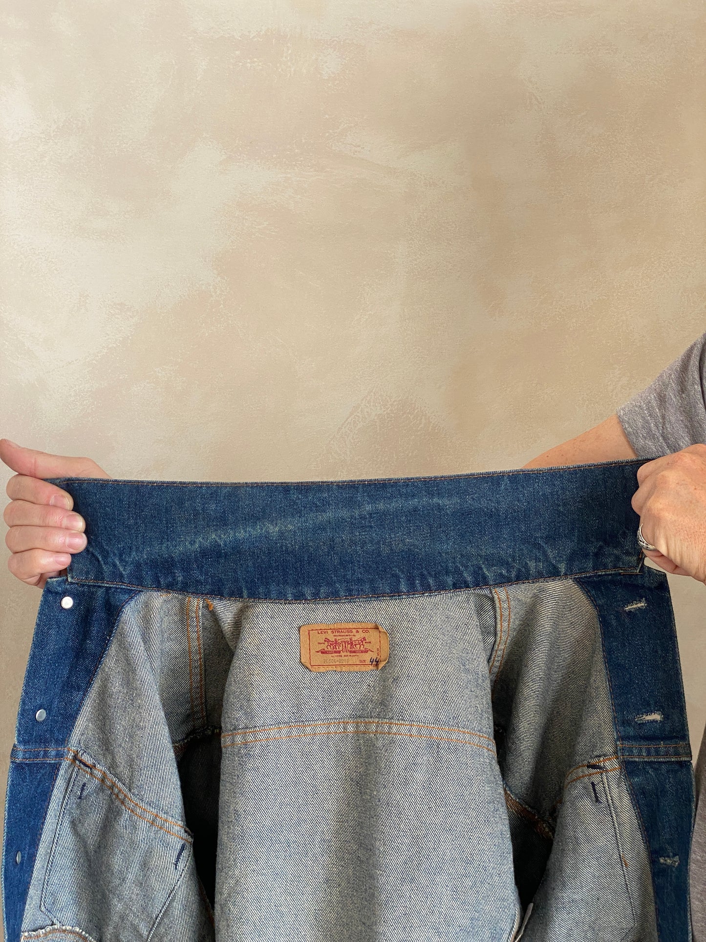 Size 44US / 54EU .Vintage Levis 4 pockets jacket  made Canada