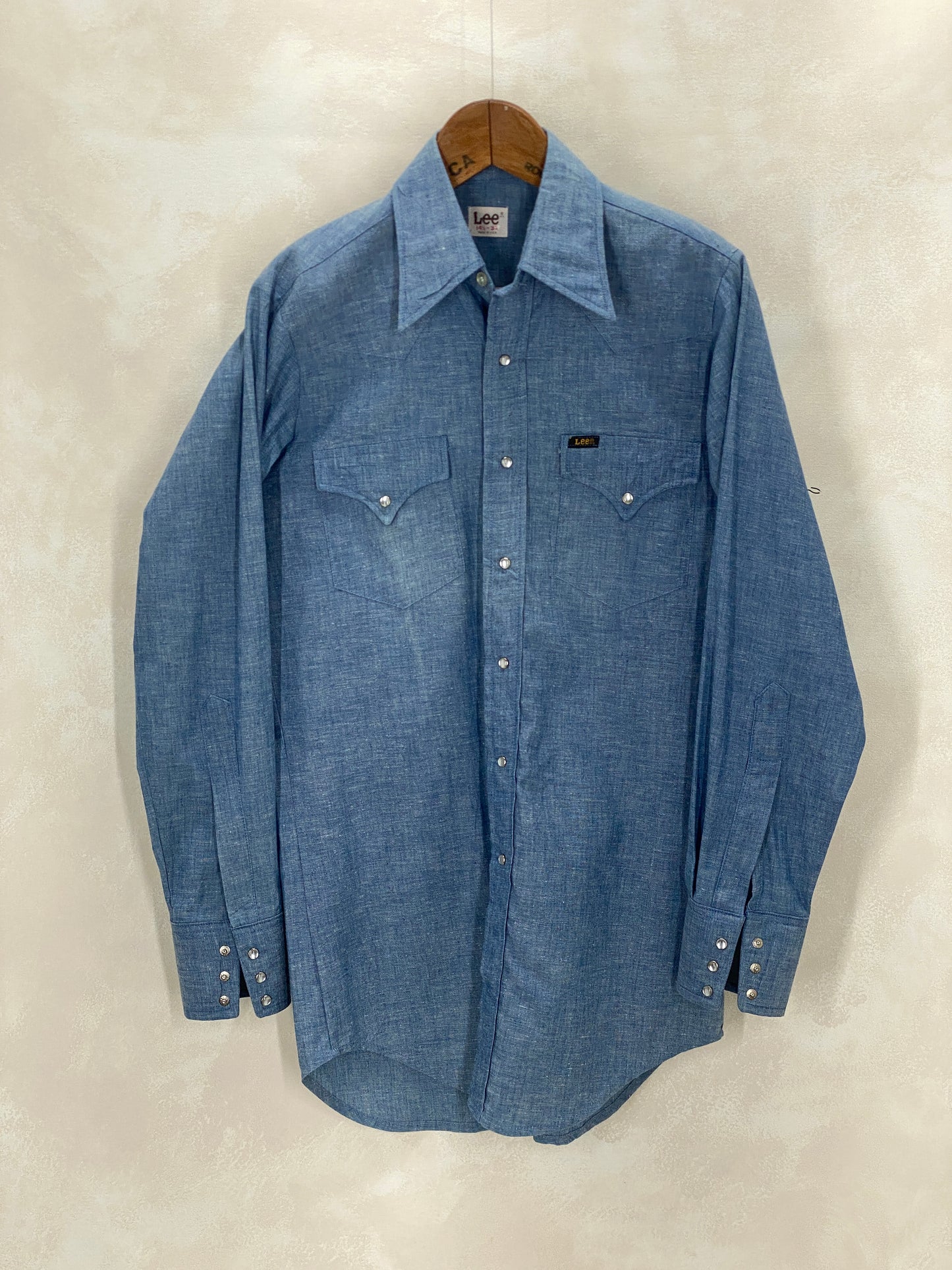 Size Small. NOS Vintage Lee chambray shirt Made in USA