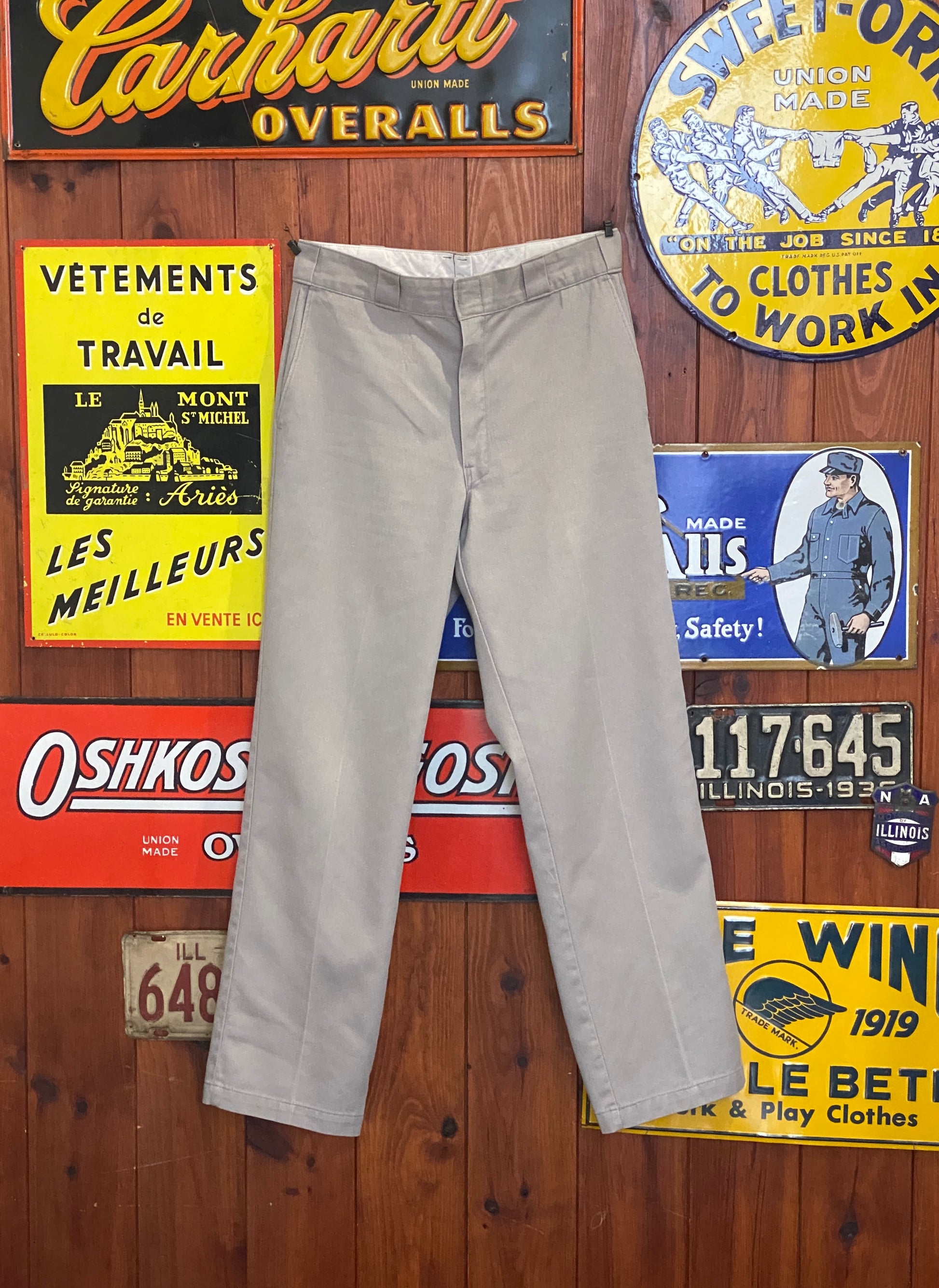 Grey Vintage Dickies Pants Model 874 Size 34X32: Classic Workwear Apparel