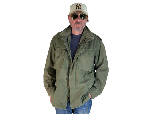 Large Reg. Authentic 1985 US Army M-65 field jacket Military