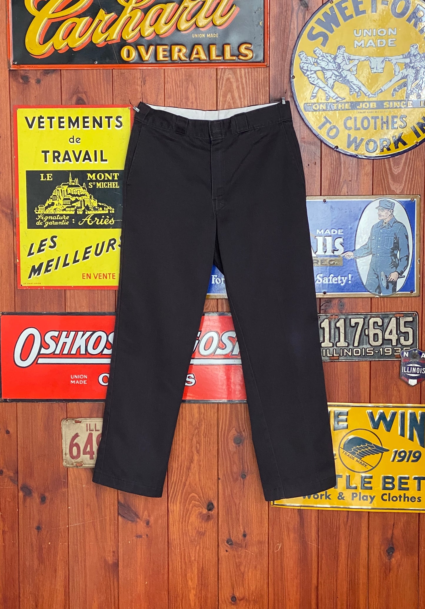 Black Vintage Dickies pants model 874 size 33X30