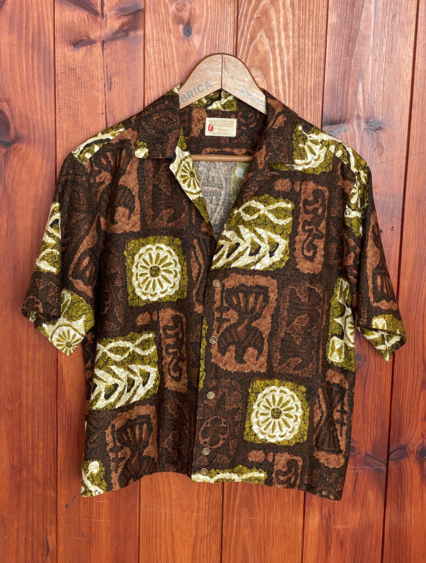 Large . Vintage 60s Hawaiian satin cotton shirt Made in Hawaii