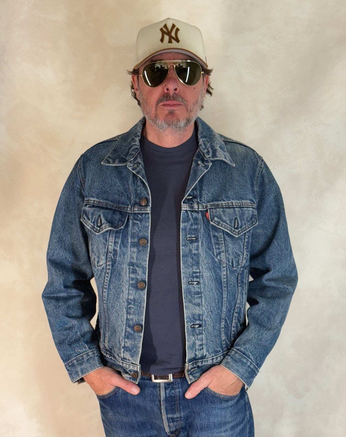 Size 42US / 52EU. Vintage 80s 70506 Levis 4 pockets jacket  Made in USA