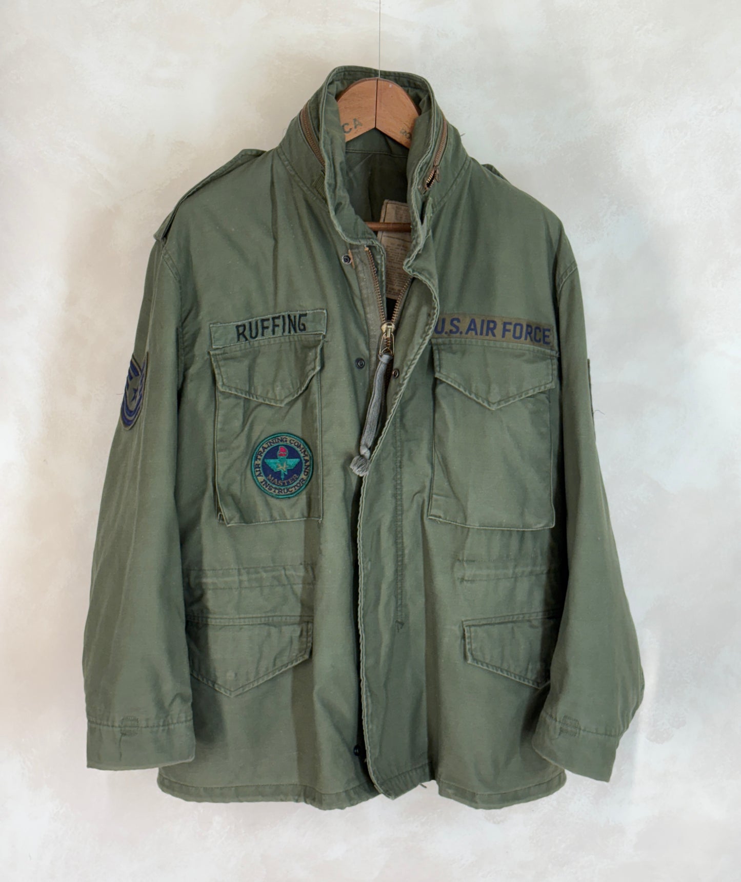 Med Short. Authentic 1978 US Air Force M-65 field jacket Made by John Ownbey