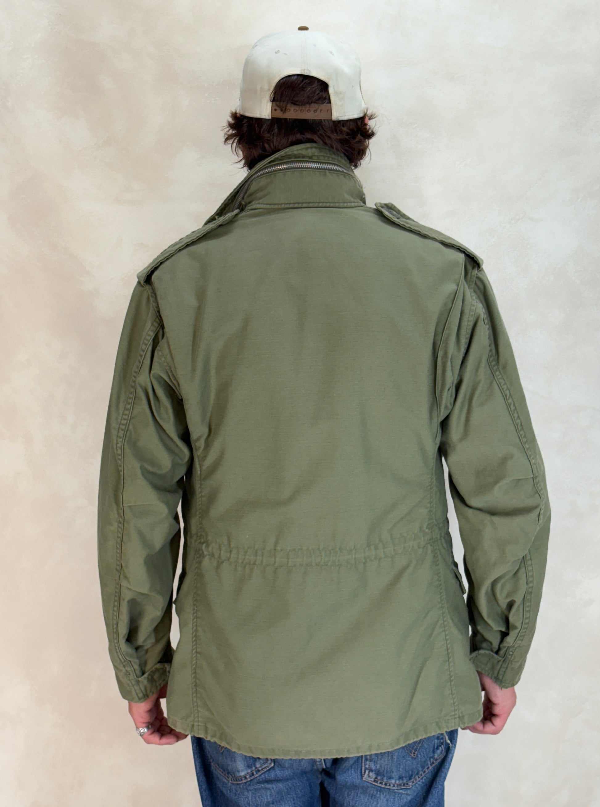 Small Reg. Authentic 1971 US M-65 field jacket Made by John Owney. Military - USA Vintage Bcn