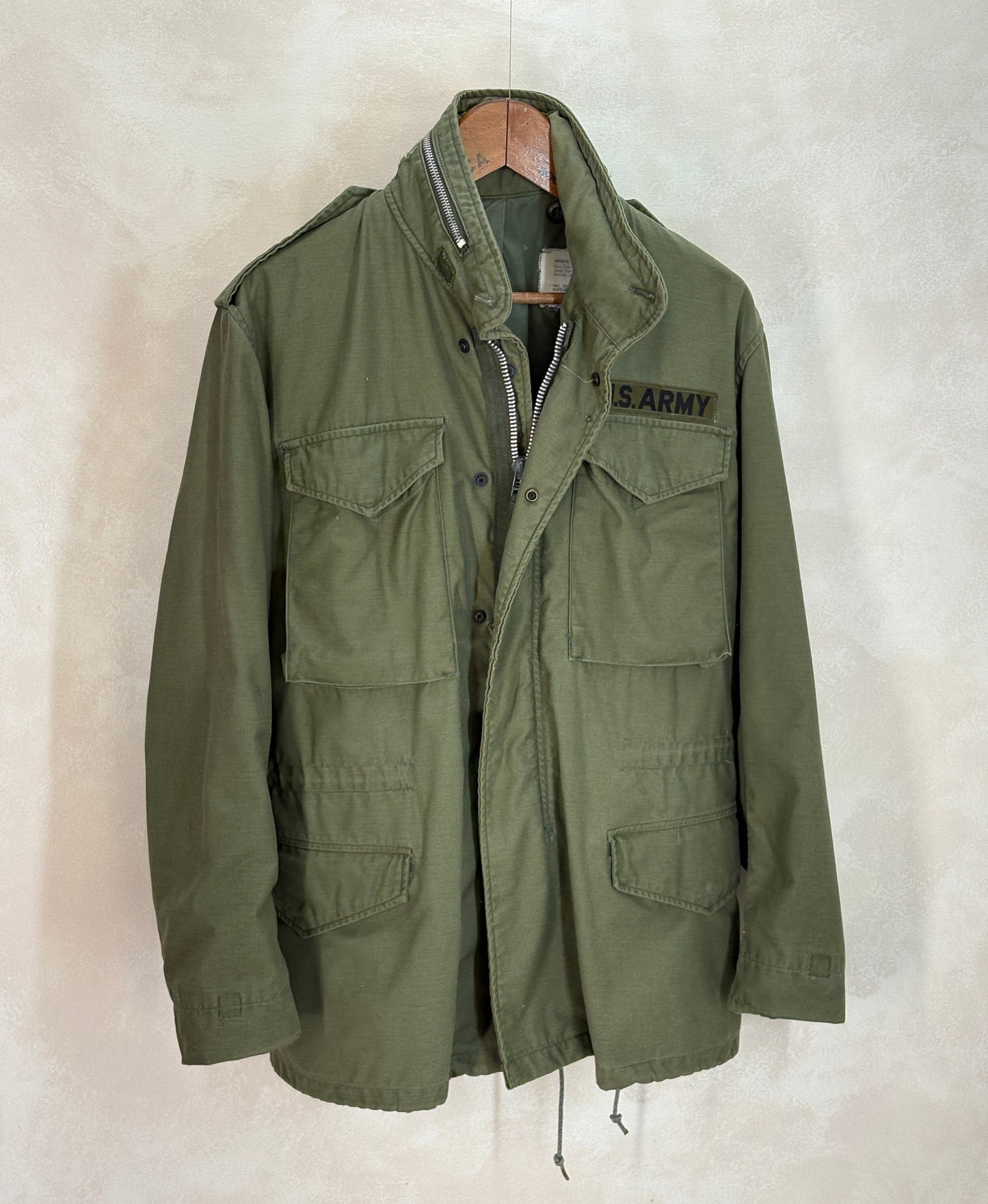 Small Reg. Authentic 1971 US M-65 field jacket Made by John Owney. Military - USA Vintage Bcn