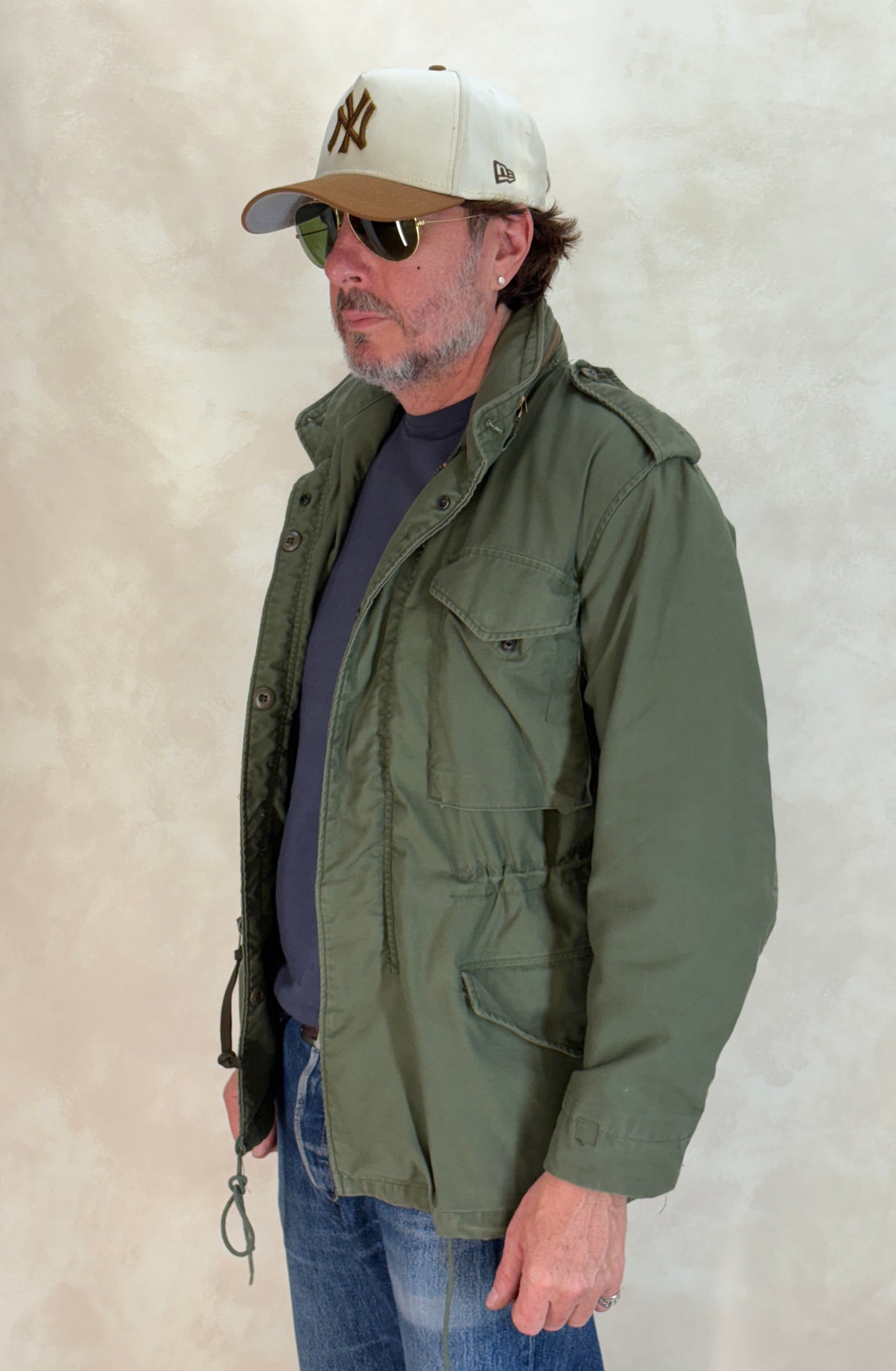 X small . Alpha Industries US M-65 field jacket.  Military