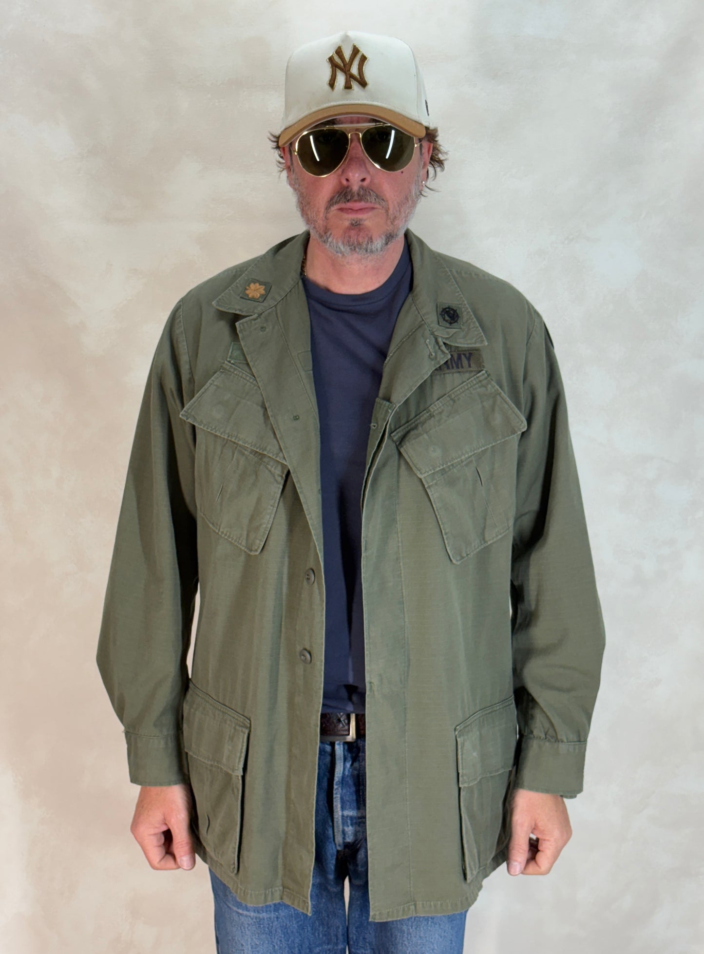 Med Long. Authentic 1969 US Army vintage Vietnam jungle jacket.