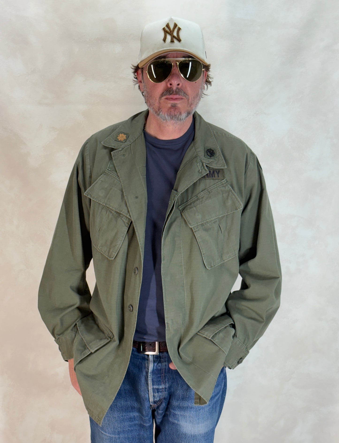 Med Long. Authentic 1969 US Army vintage Vietnam jungle jacket.