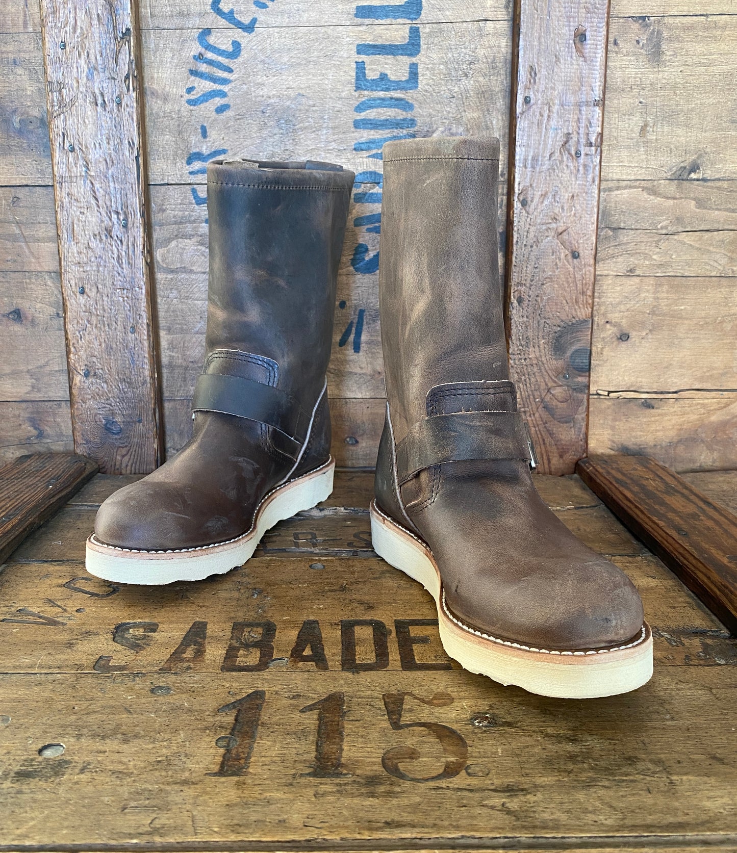 Size 6.5D (38.5 Euro) R W 2975 Heritage Engineer Boots Made In USA (Seconds)