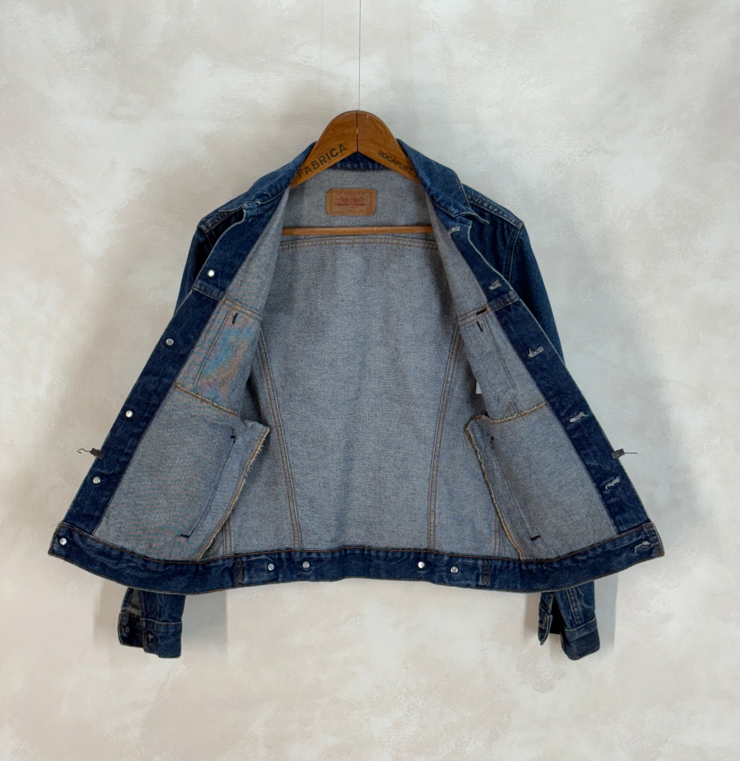 Size 38US / 48EU. Vintage 1980s Levi’s 70506 Trucker Jacket – 4 Pockets – Made in USA