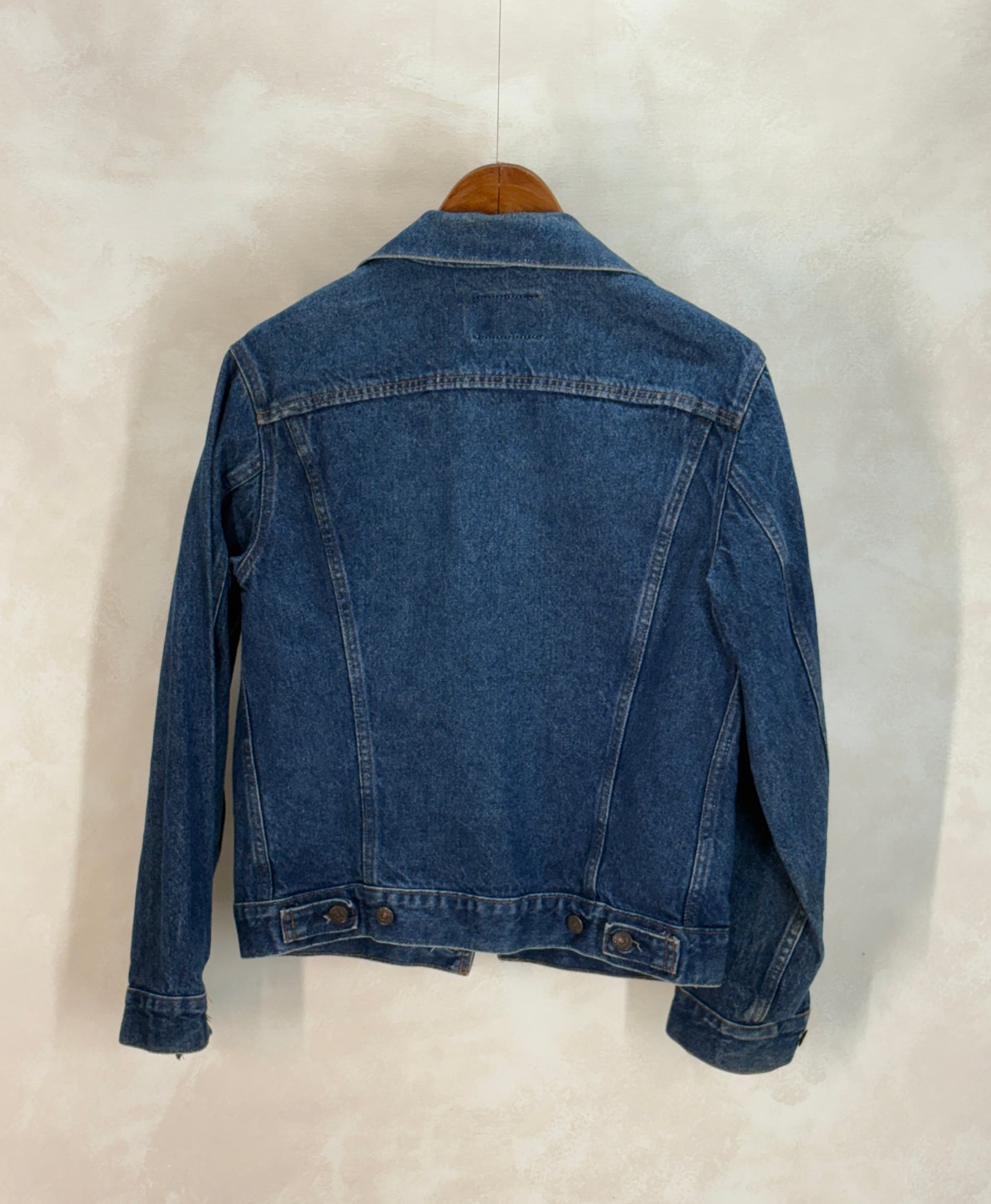 Size 38US / 48EU. Vintage 1980s Levi’s 70506 Trucker Jacket – 4 Pockets – Made in USA
