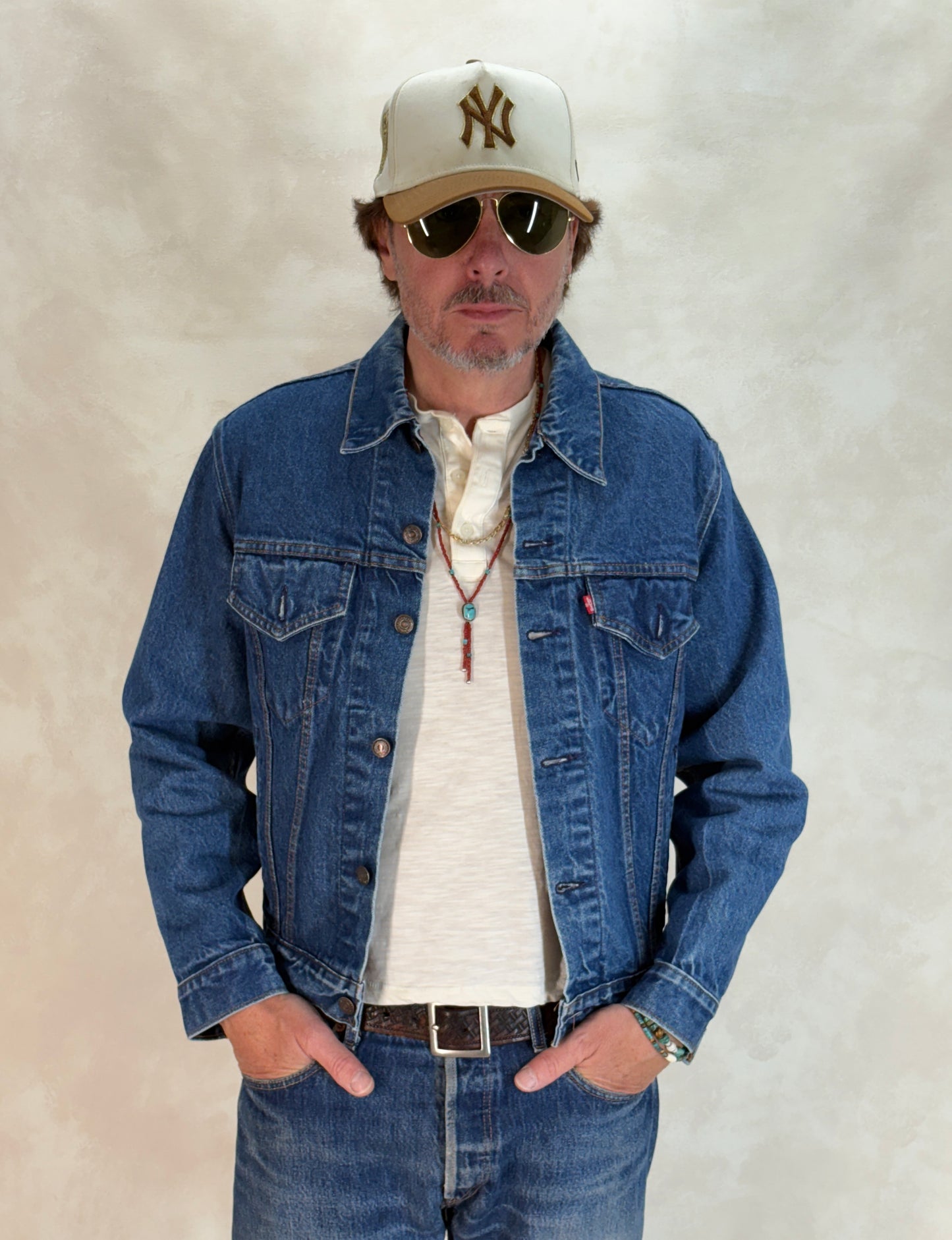 Size 42US / 52EU. Vintage 80s 70506 Levis 4 pockets jacket  Made in USA