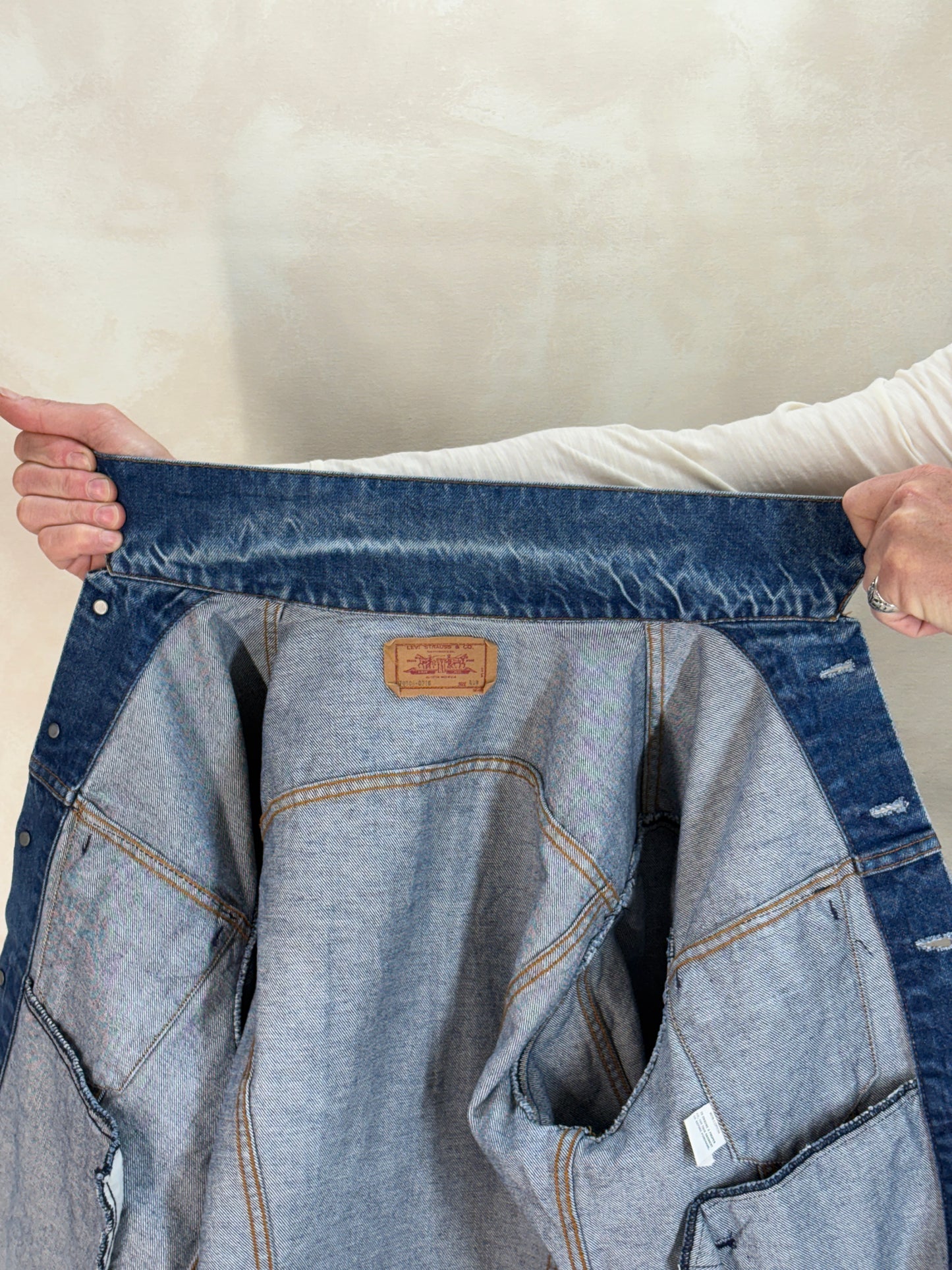 Size 42US / 52EU. Vintage 80s 70506 Levis 4 pockets jacket  Made in USA
