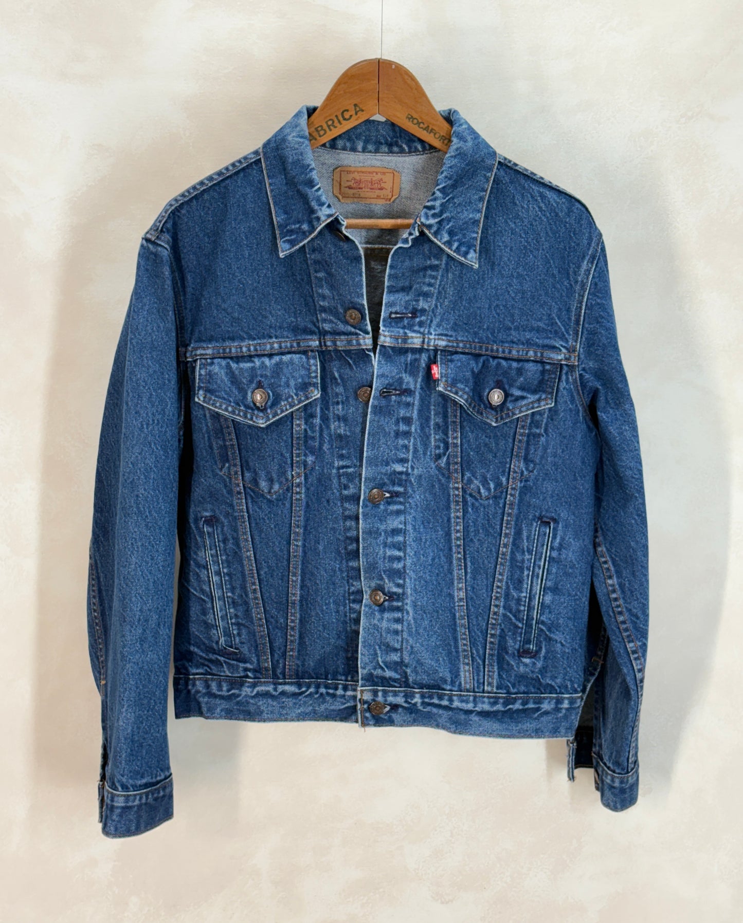 Size 42US / 52EU. Vintage 80s 70506 Levis 4 pockets jacket  Made in USA