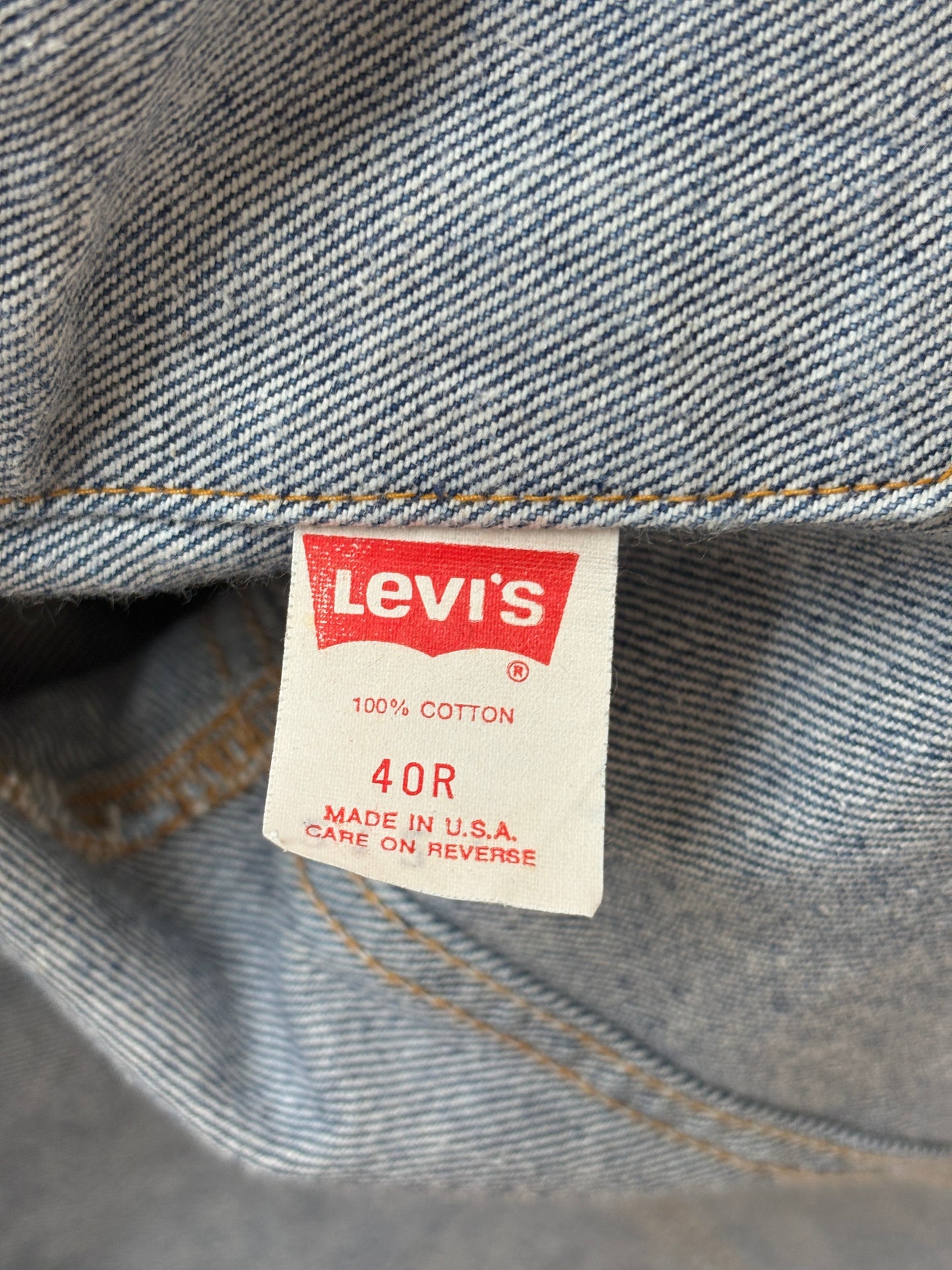 Size 42US / 52EU. Vintage 80s 70506 Levis 4 pockets jacket  Made in USA