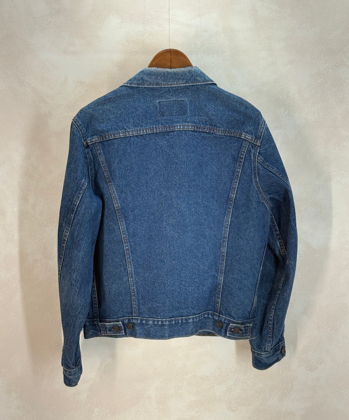 Size 42US / 52EU. Vintage 80s 70506 Levis 4 pockets jacket  Made in USA