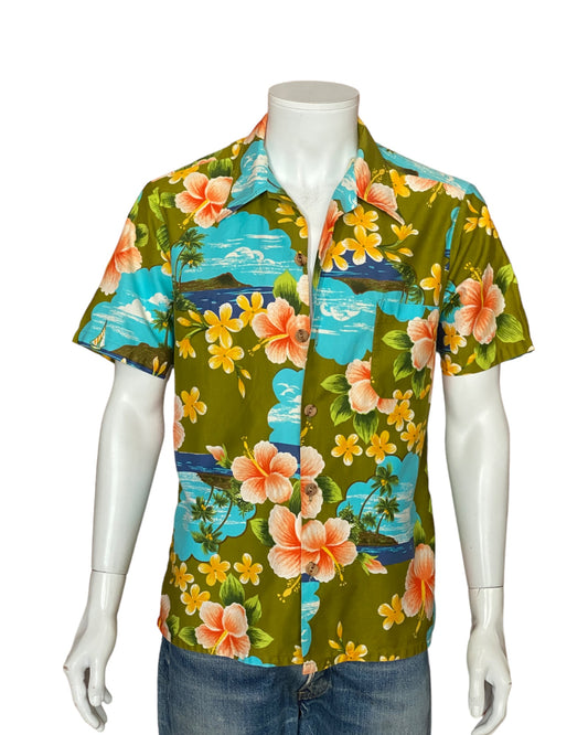 Vintage 70s Hawaiian cotton shirt made in Hawaii, size M - Authentic tropical style and timeless charm for your wardrobe, straight from the islands.