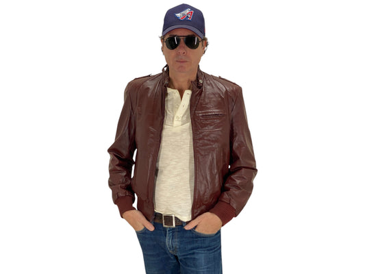 Size 42US / 52EU. Vintage leather jacket by Wilson
