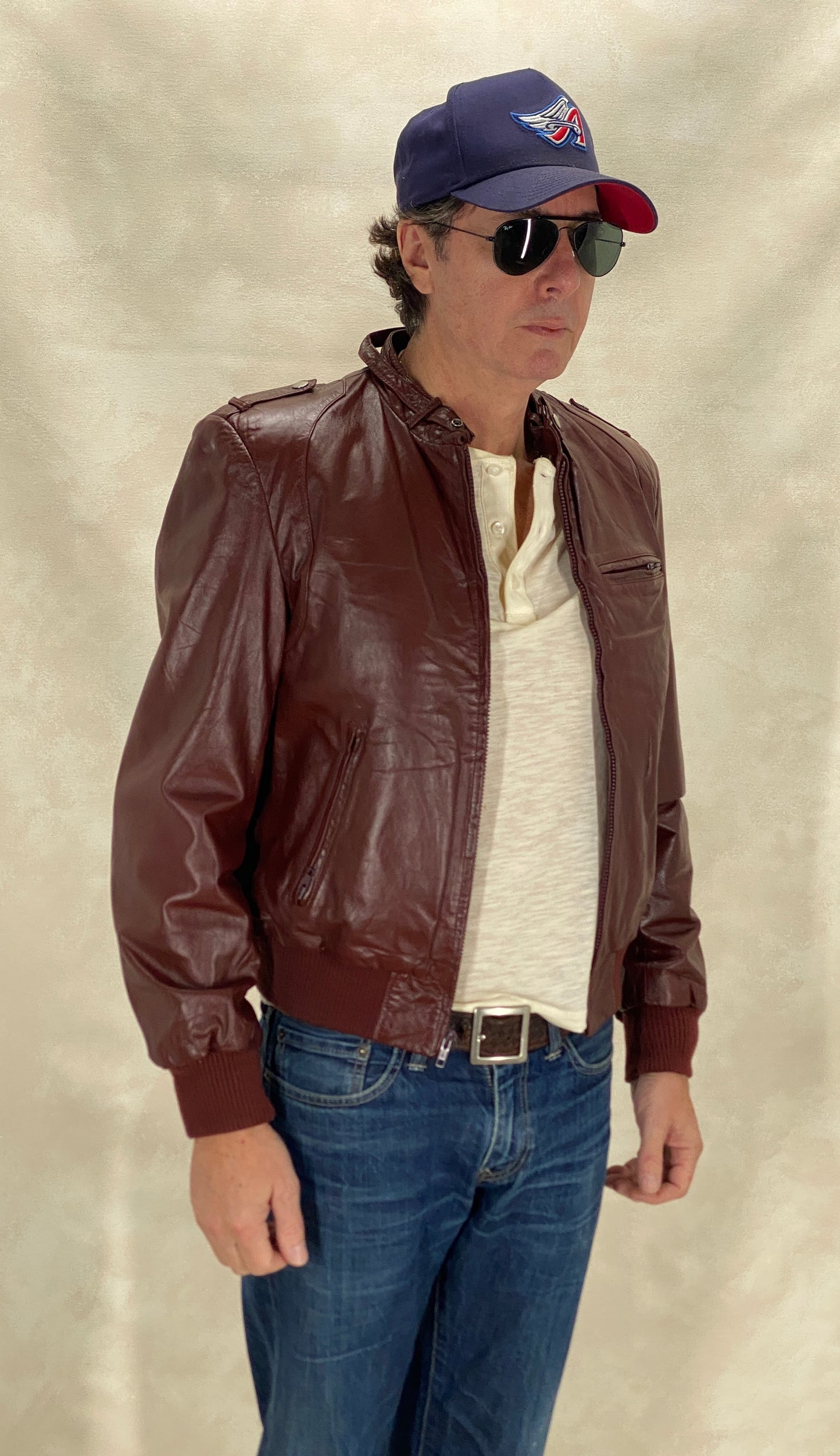 Size 42US / 52EU. Vintage leather jacket by Wilson