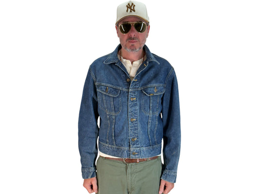 Size 42US / 52EU. Authentic 1970s Lee Denim Jacket – Made in USA – Two Chest Pockets