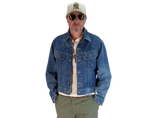 Size 42-44US / 52-54EU. Authentic 1970s Lee Denim Jacket – Made in USA – Two Chest Pockets