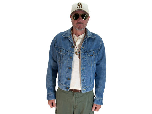 Size 42US / 52EU. Authentic 1970s Lee Denim Jacket – Made in USA – Twin Chest Pockets