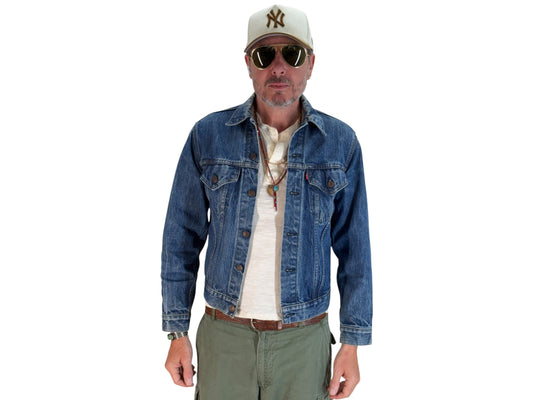 Size 38US / 48EU.  Original 70s Levi’s Vintage Denim Jacket – 2 Front Pockets. Made in USA
