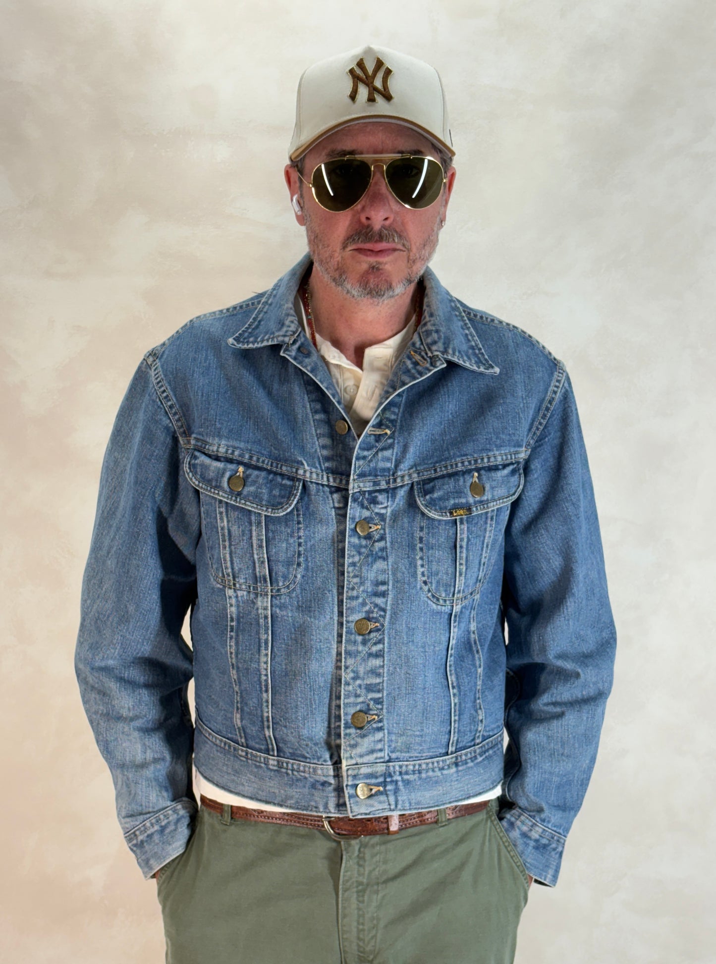 Size 42-44US / 52-54EU. Authentic 1970s Lee Denim Jacket – Made in USA – Twin Chest Pockets