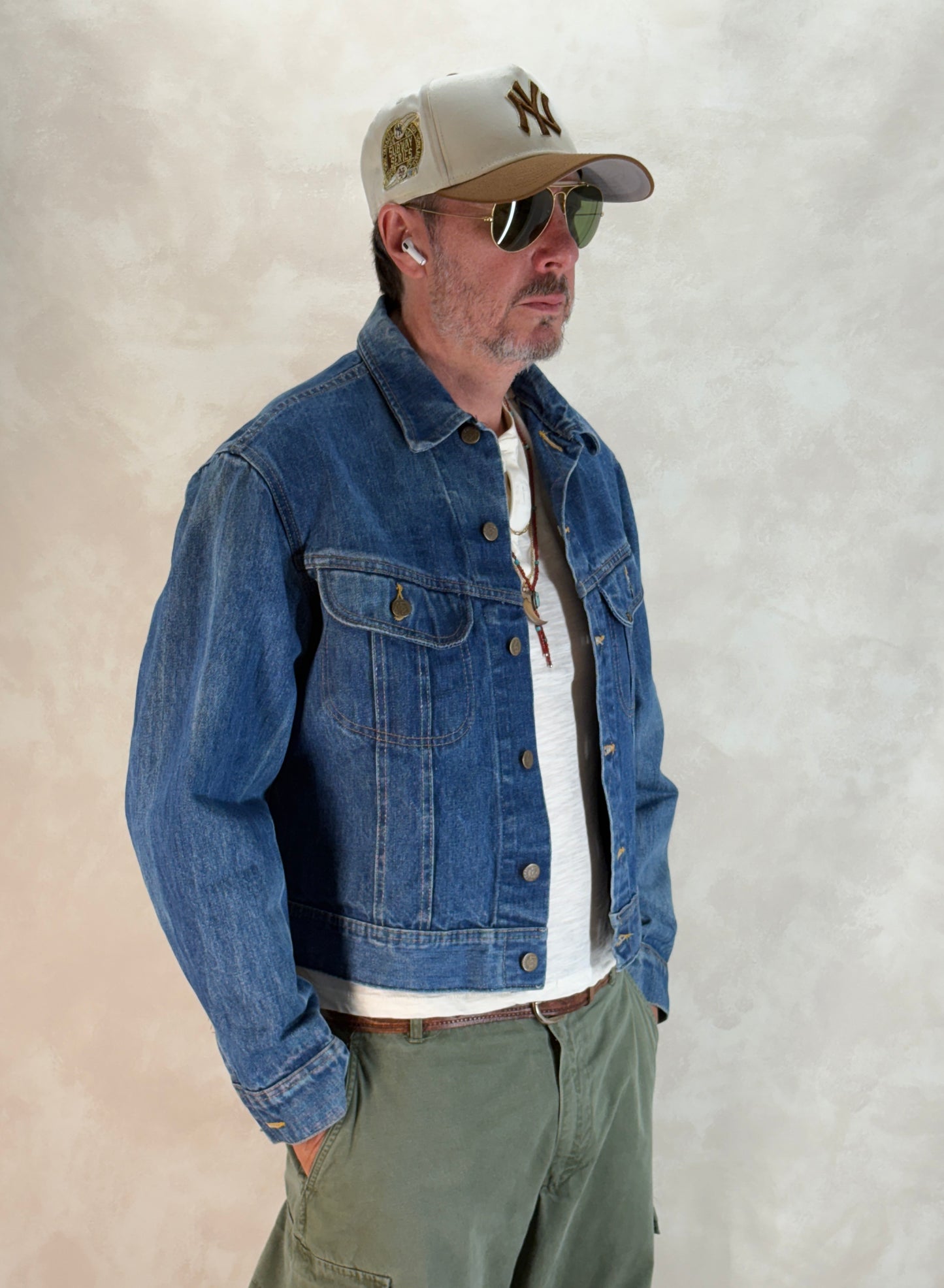 Size 42-44US / 52-54EU. Authentic 1970s Lee Denim Jacket – Made in USA – Two Chest Pockets