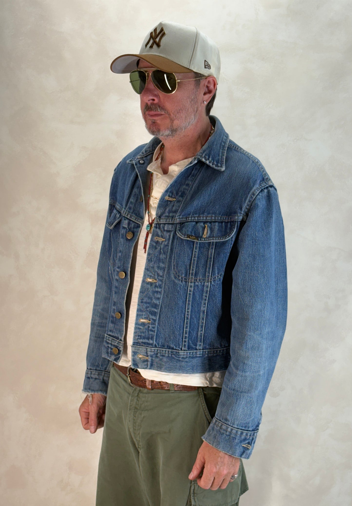 Size 42-44US / 52-54EU. Authentic 1970s Lee Denim Jacket – Made in USA – Two Chest Pockets