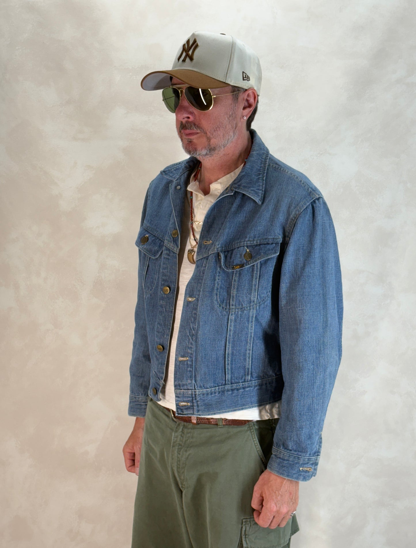 Size 40US / 50EU. Vintage 1980s Lee Denim Jacket – 2 Chest Pockets – Made in USA