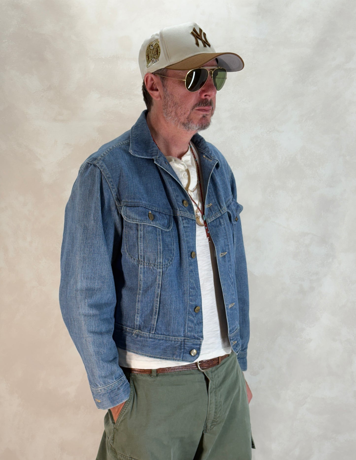 Size 40US / 50EU. Vintage 1980s Lee Denim Jacket – 2 Chest Pockets – Made in USA