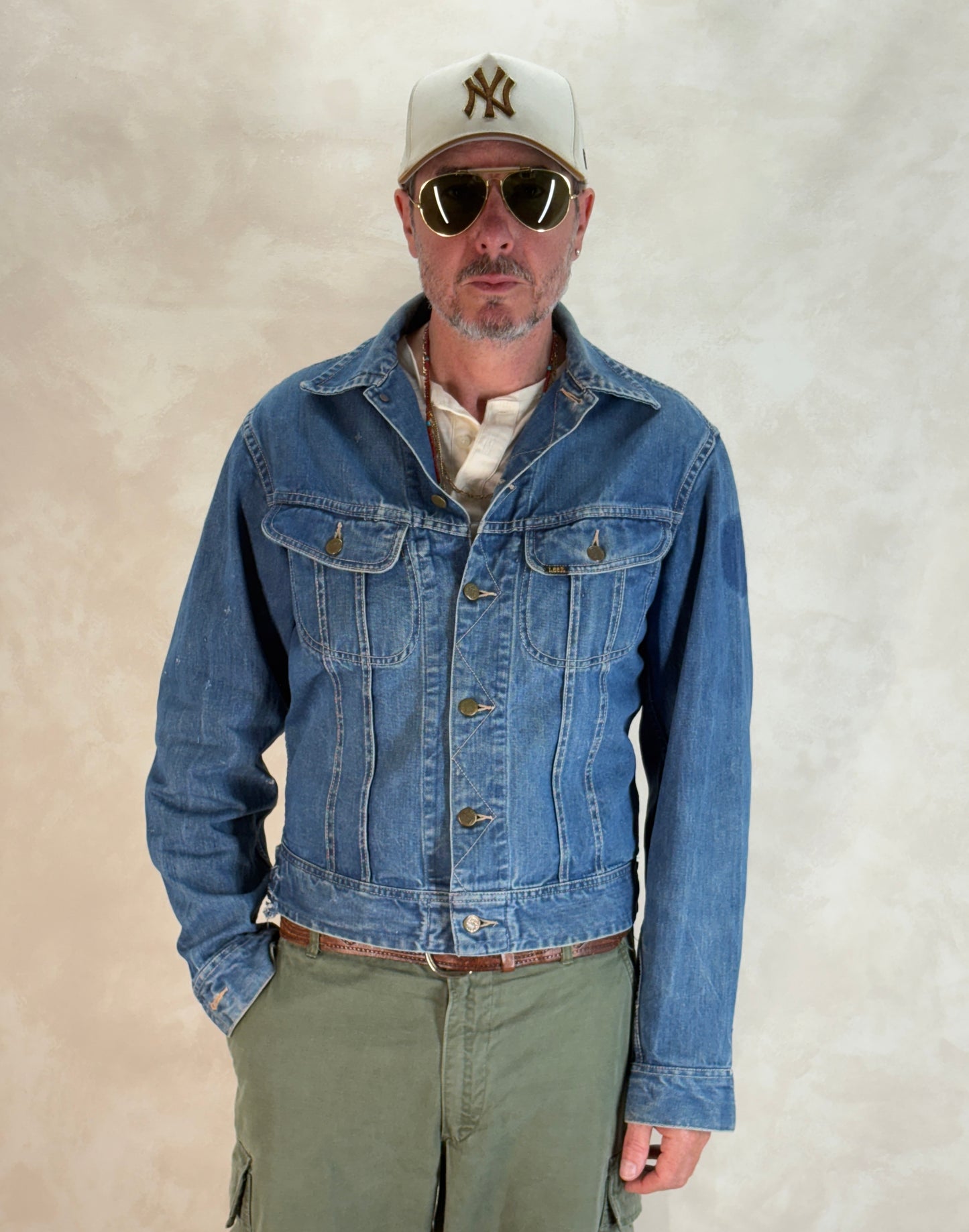 Size 42US Long/ 52EU Long. Vintage 1970s Lee Denim Jacket – 2 Chest Pockets