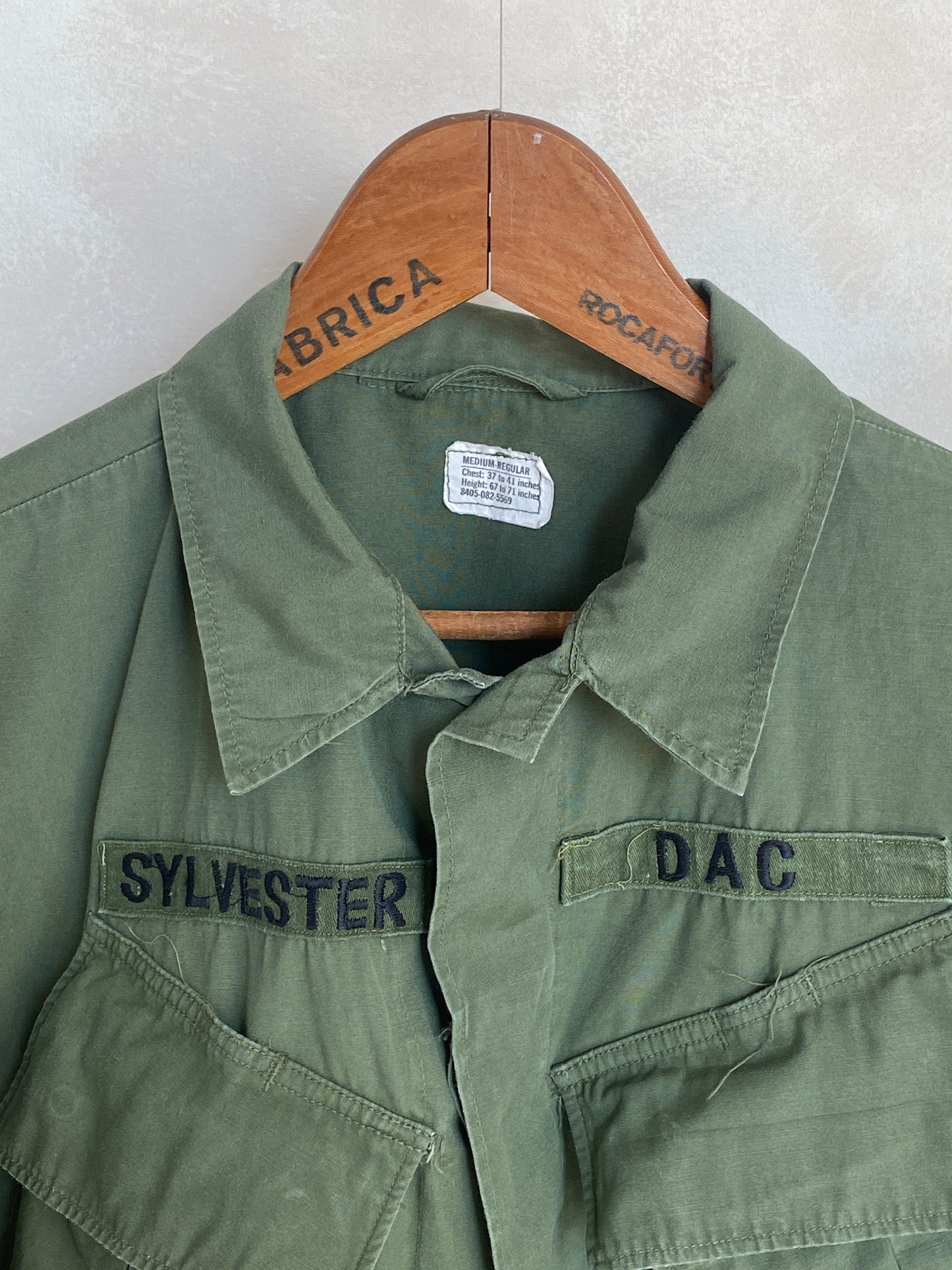 Medium Reg. Authentic 1967 US Army Vintage Vietnam Jungle Jacket, DAC