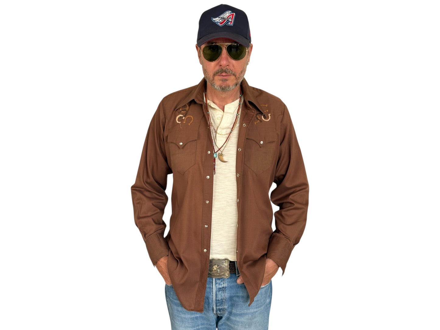 Size M. Authentic Vintage  70’s embroidered Western Shirt —