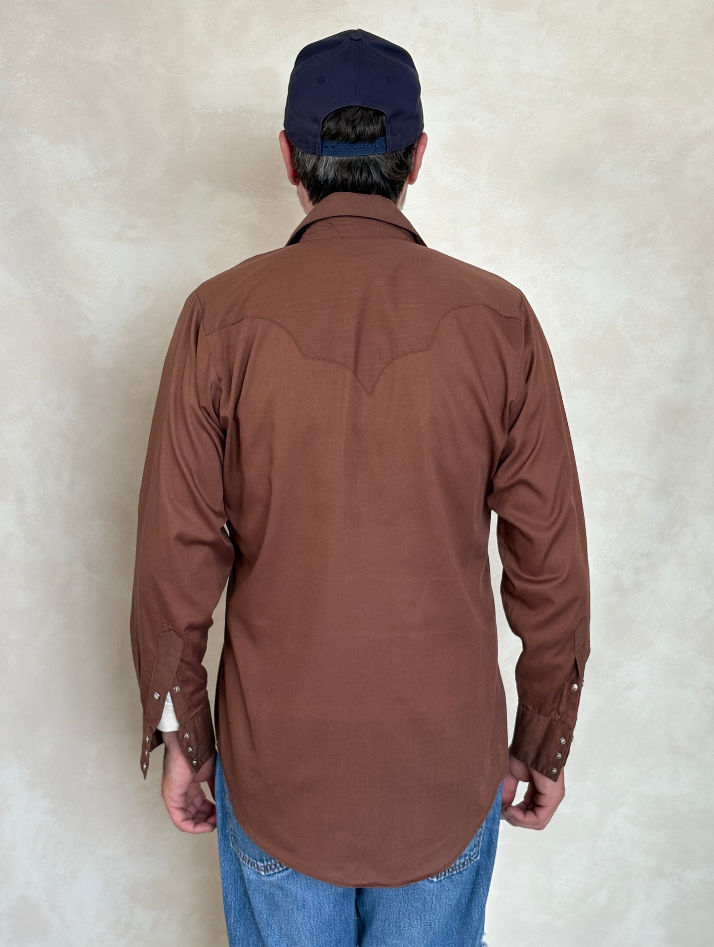 Size M. Authentic Vintage  70’s embroidered Western Shirt —