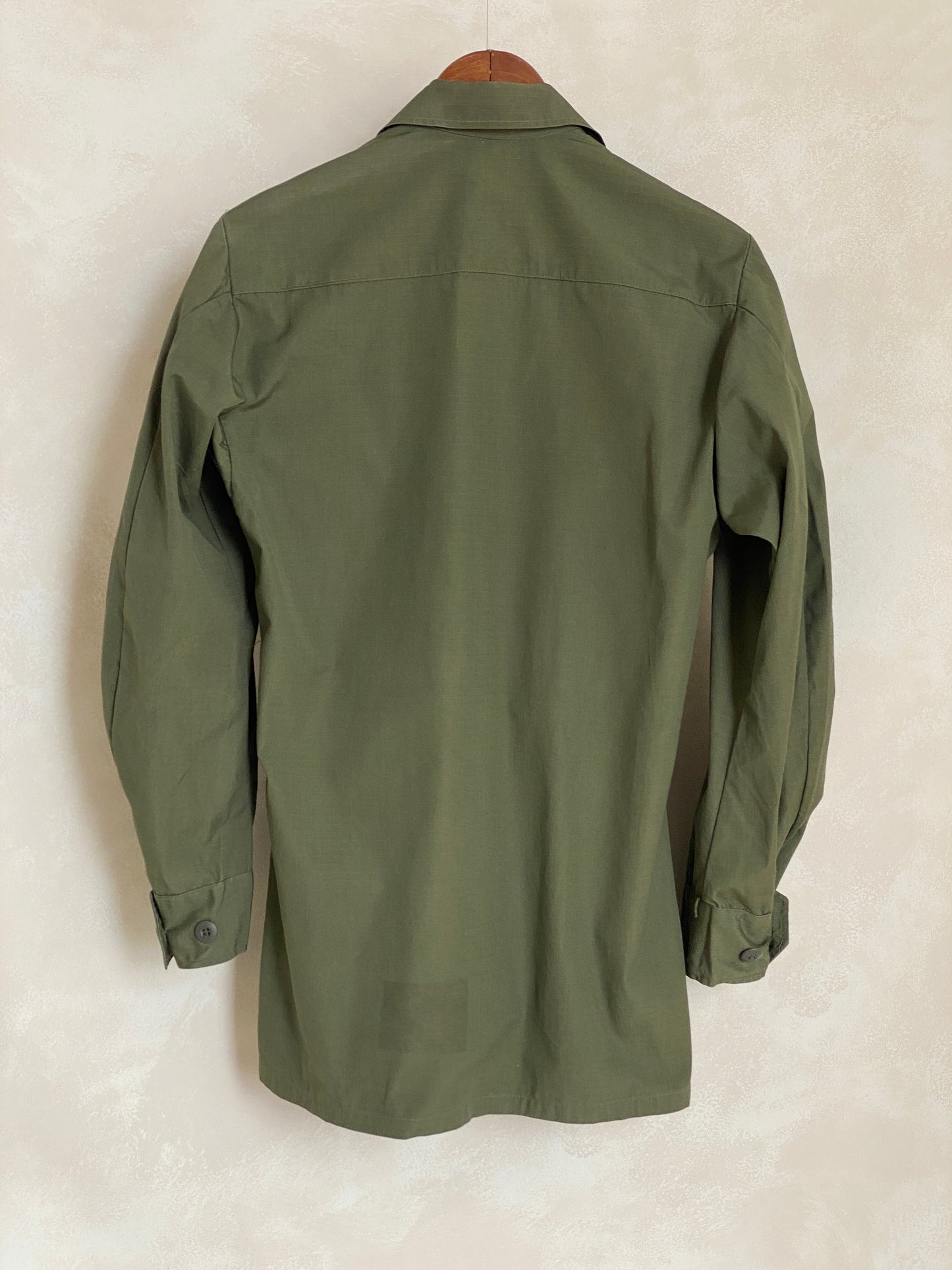 X Small Reg. Authentic 1969 US Army vintage Vietnam jungle jacket.